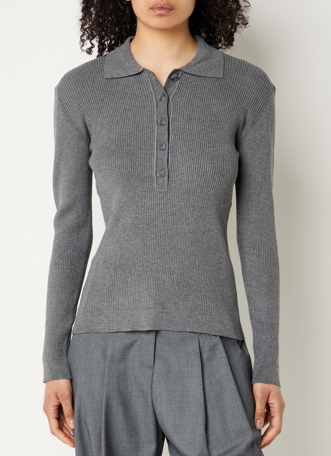 Bruuns Bazaar Top met knoopsluiting - detail grijsmele