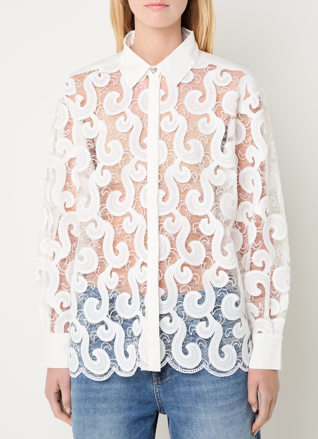 Bruuns Bazaar Viveca semi-transparante blouse van mesh met broderie - detail 2 wit