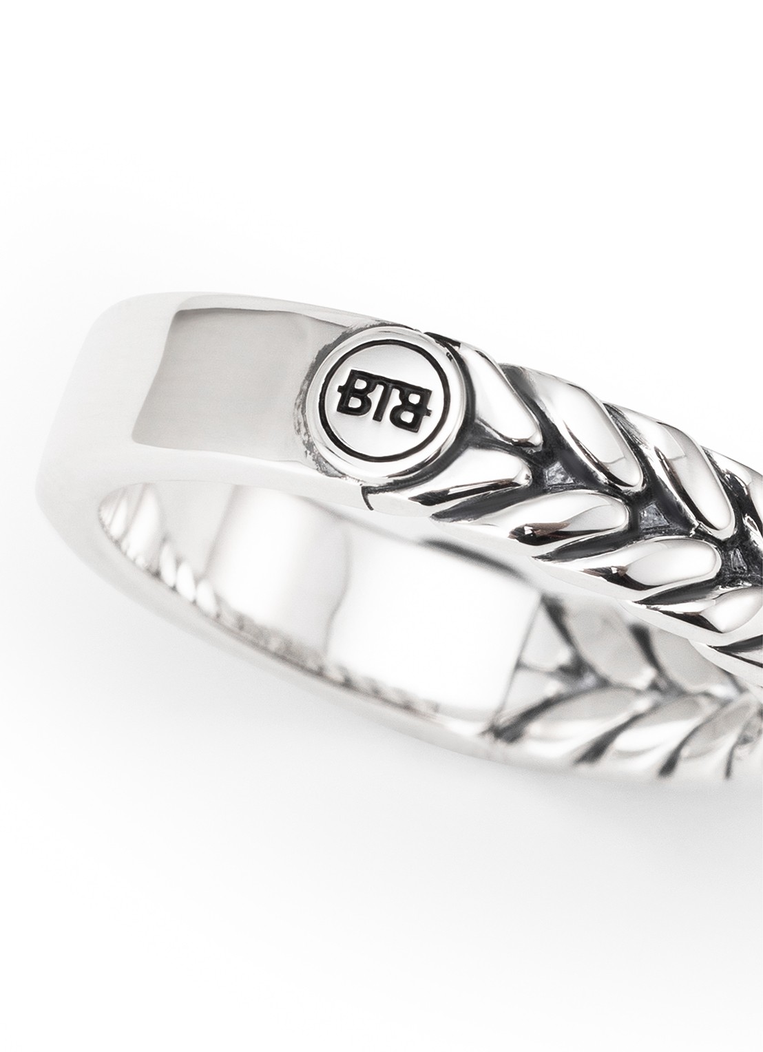 Buddha to Buddha Barbara Small Dual ring van zilver  - voorkant zilver
