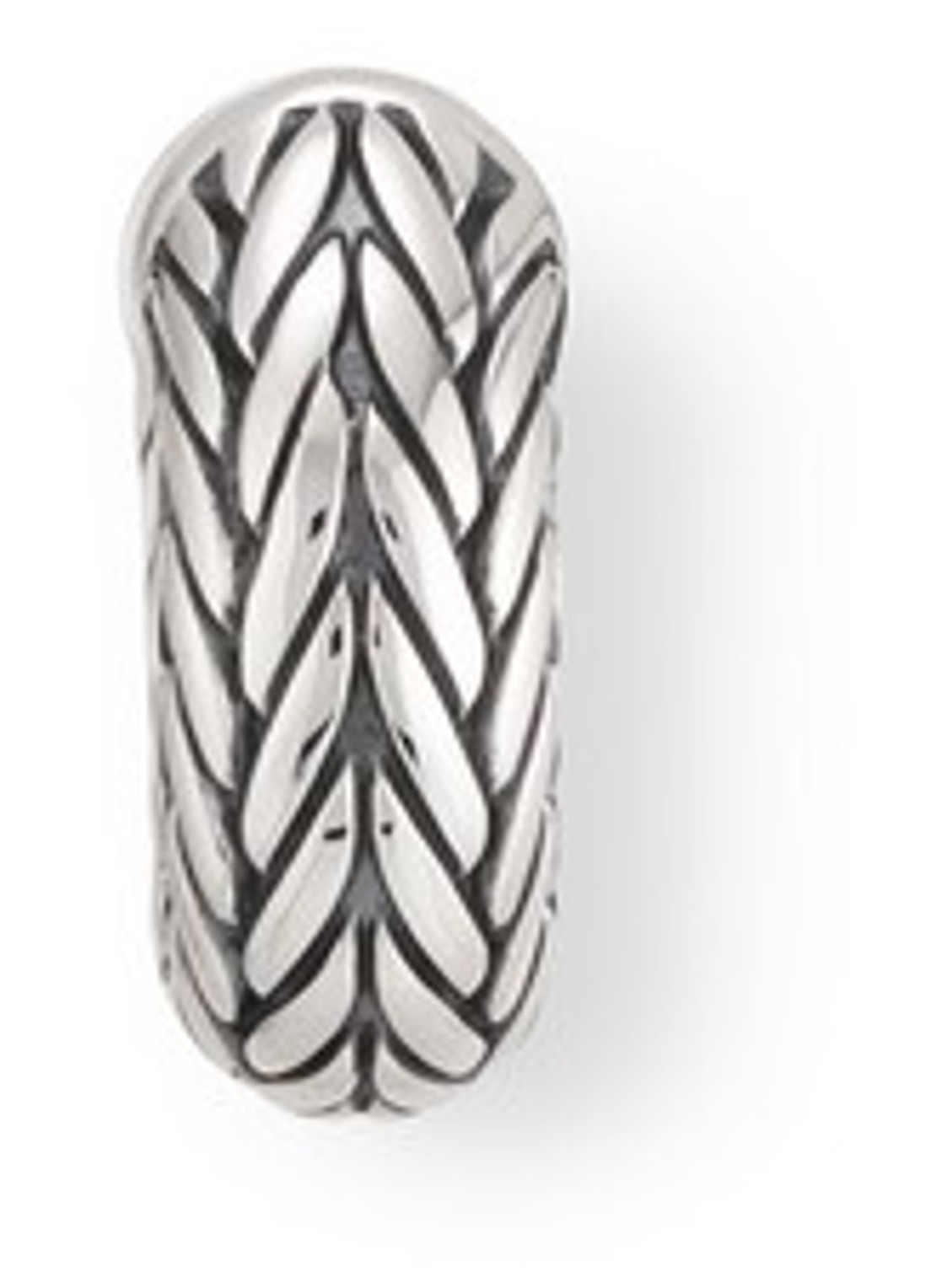 Buddha to Buddha Ellen Small oorringen van zilver - voorkant 3 zilver