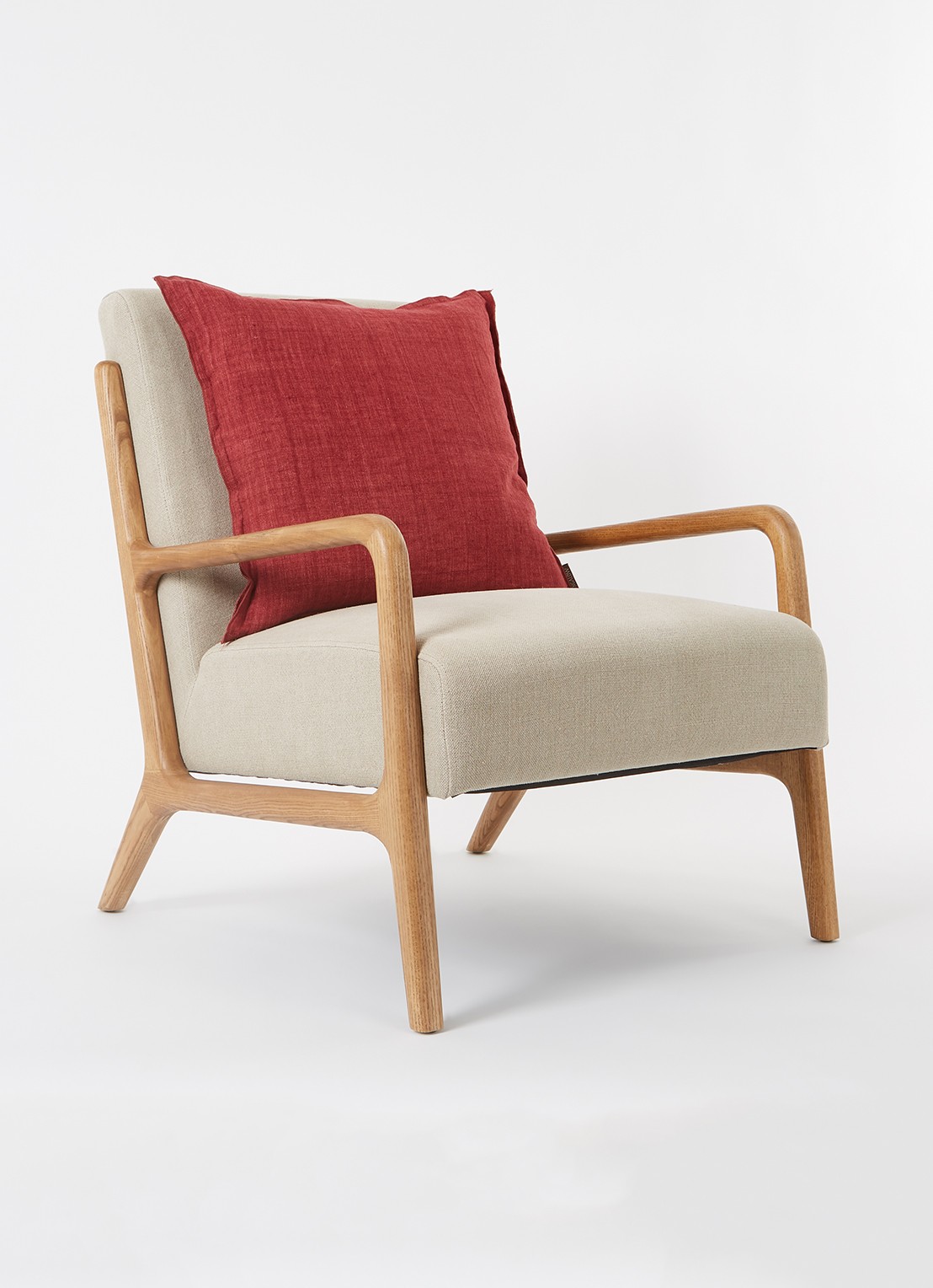 Bungalow Sierkussen 55 x 55 cm - voorkant 2 cranberryrood