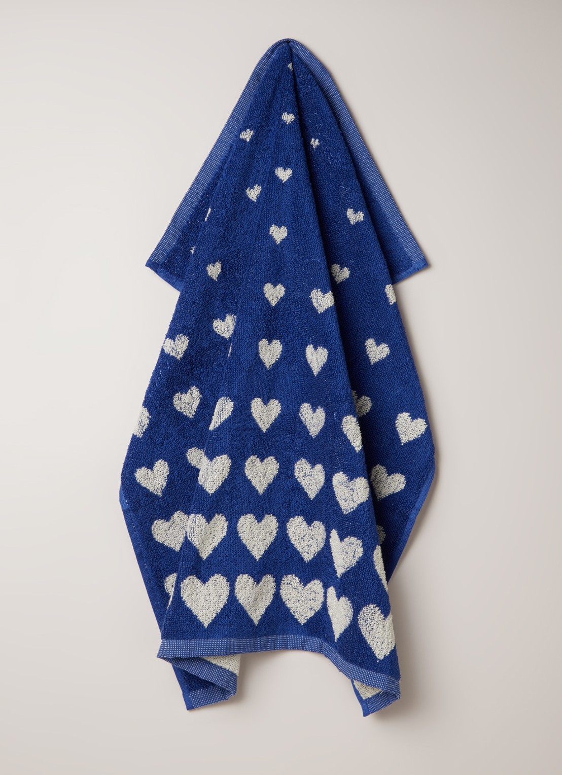 Bunzlau Castle Hearts keukendoek van  katoen 50 x 60 cm - voorkant 2 blauw