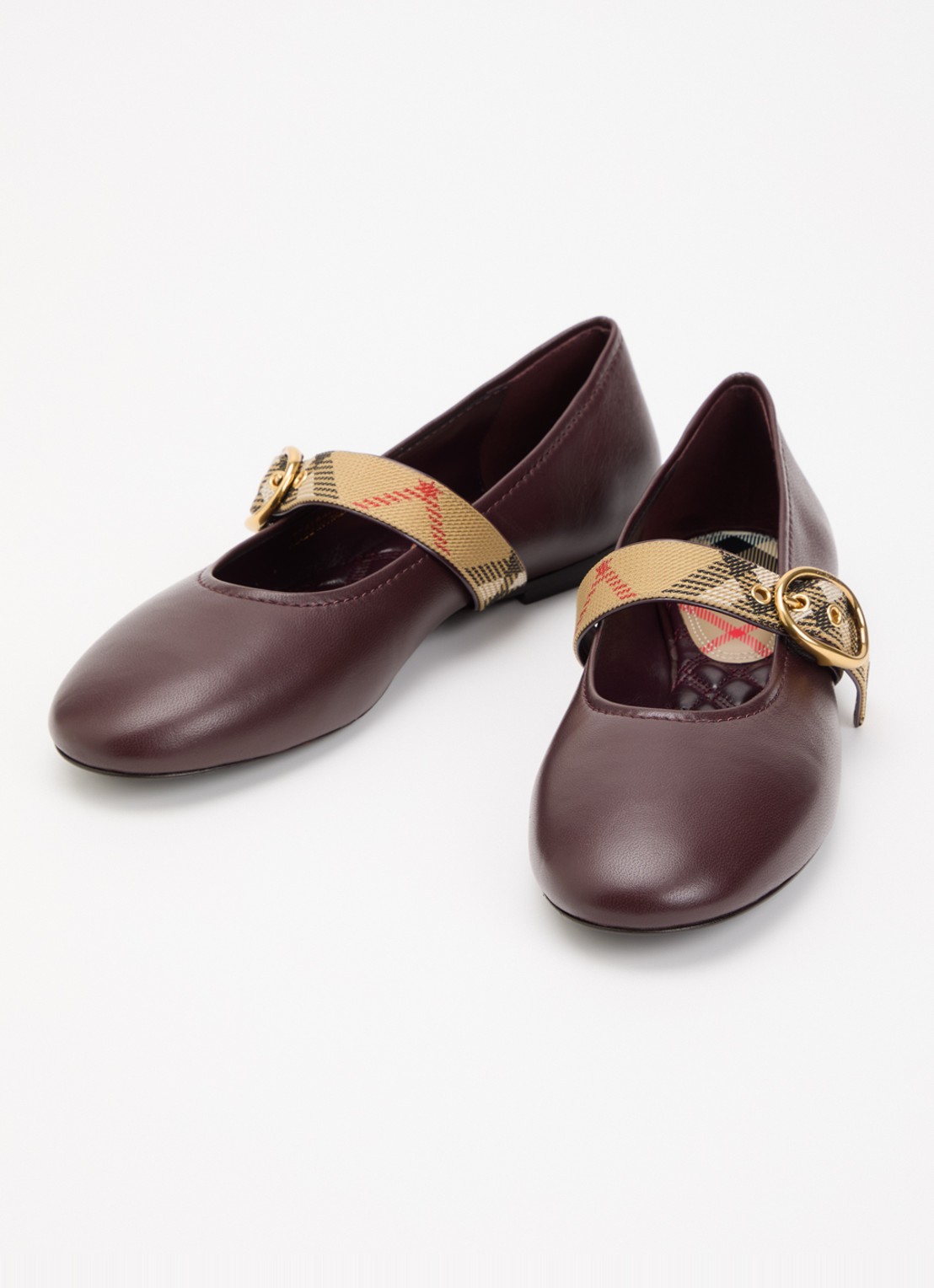 Burberry Ballerina van lamsleer - detail 3 bordeauxrood