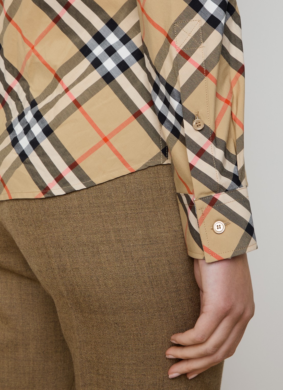 Burberry Blouse met ruitdessin - detail 3 zand