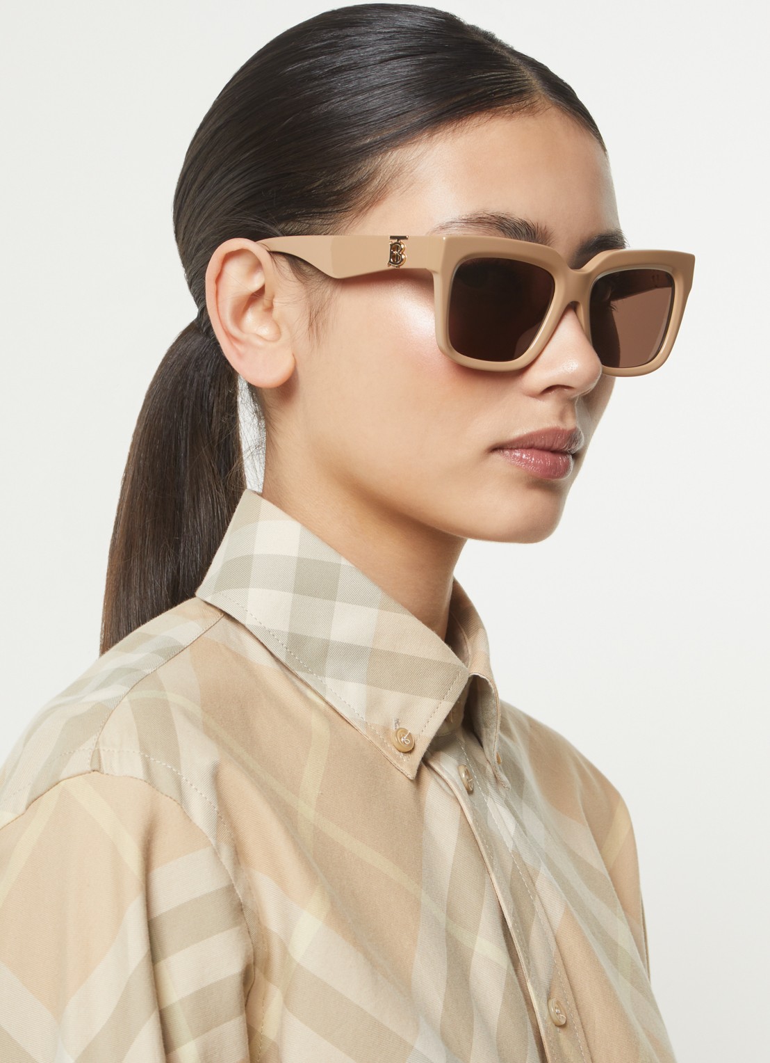 Burberry Butterfly zonnebril BE4419 - voorkant 2 lichtbruin