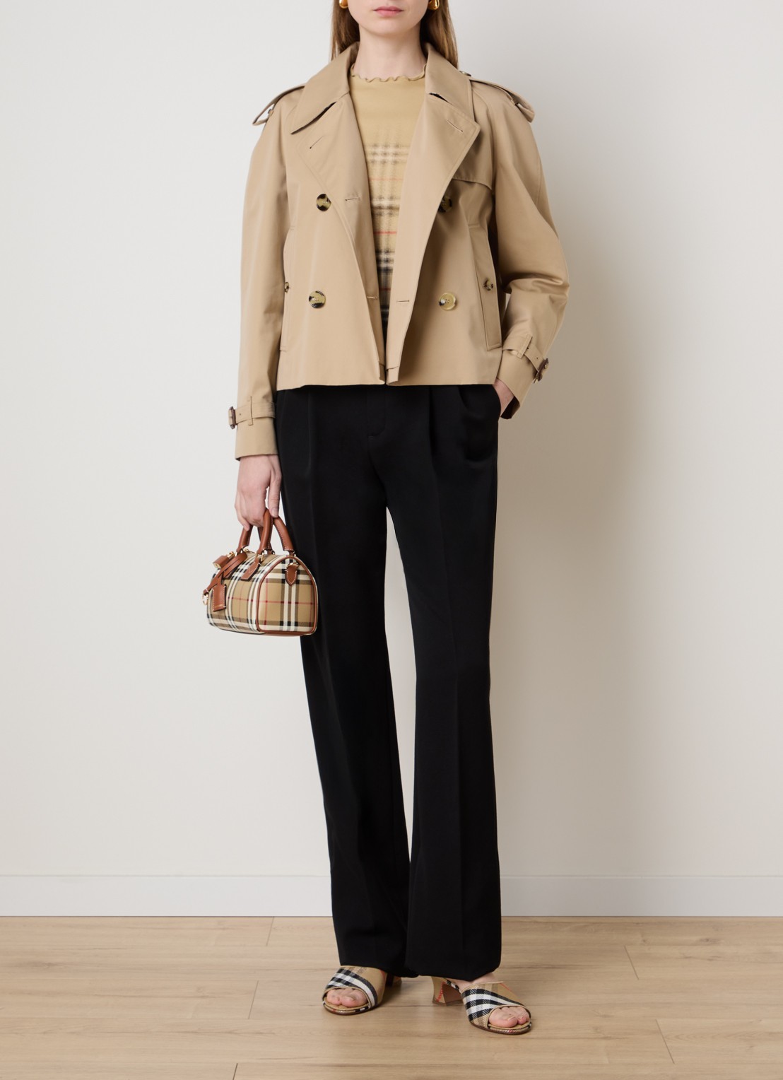 Burberry Double-breasted trenchcoat met steekzakken - voorkant 2 beige
