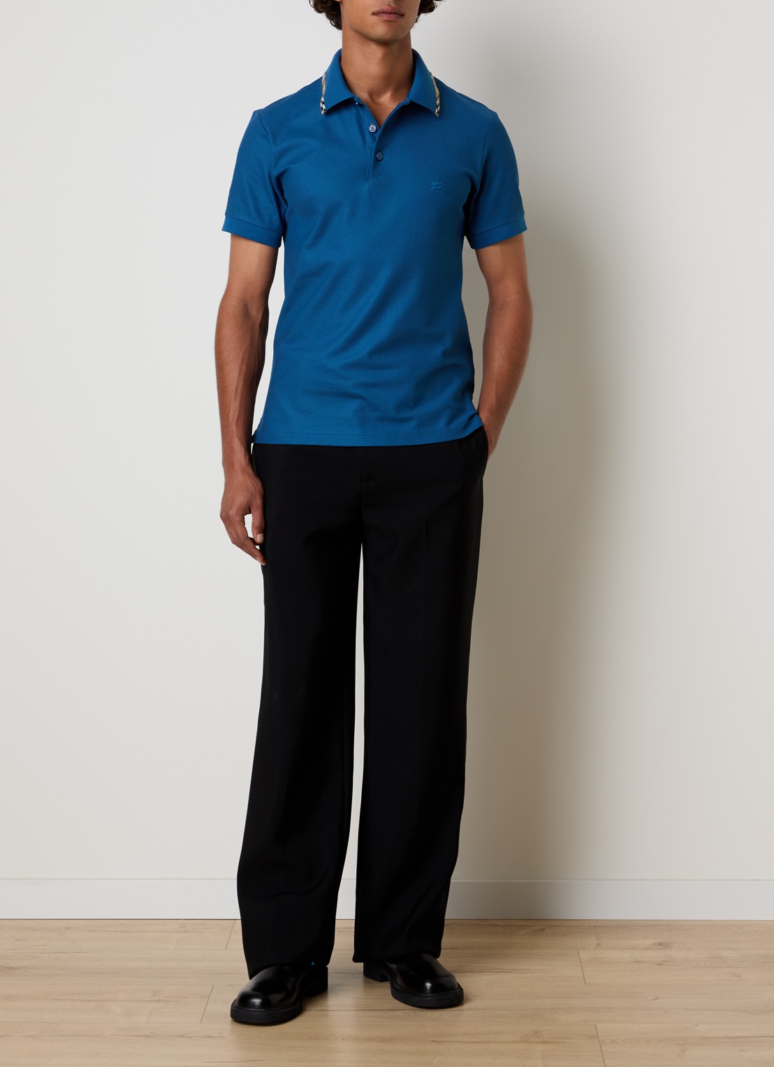 Burberry Eddie regular fit polo met logo - voorkant 3 kobaltblauw