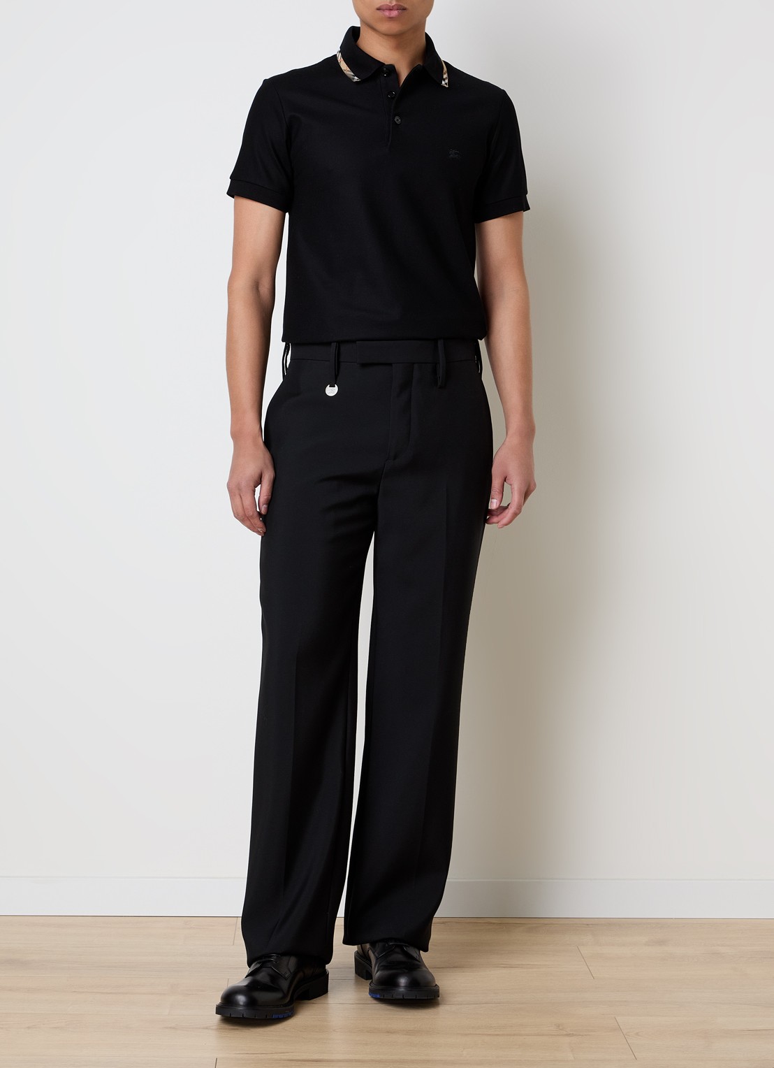 Burberry Ediie regular fit polo met logo - voorkant 2 zwart