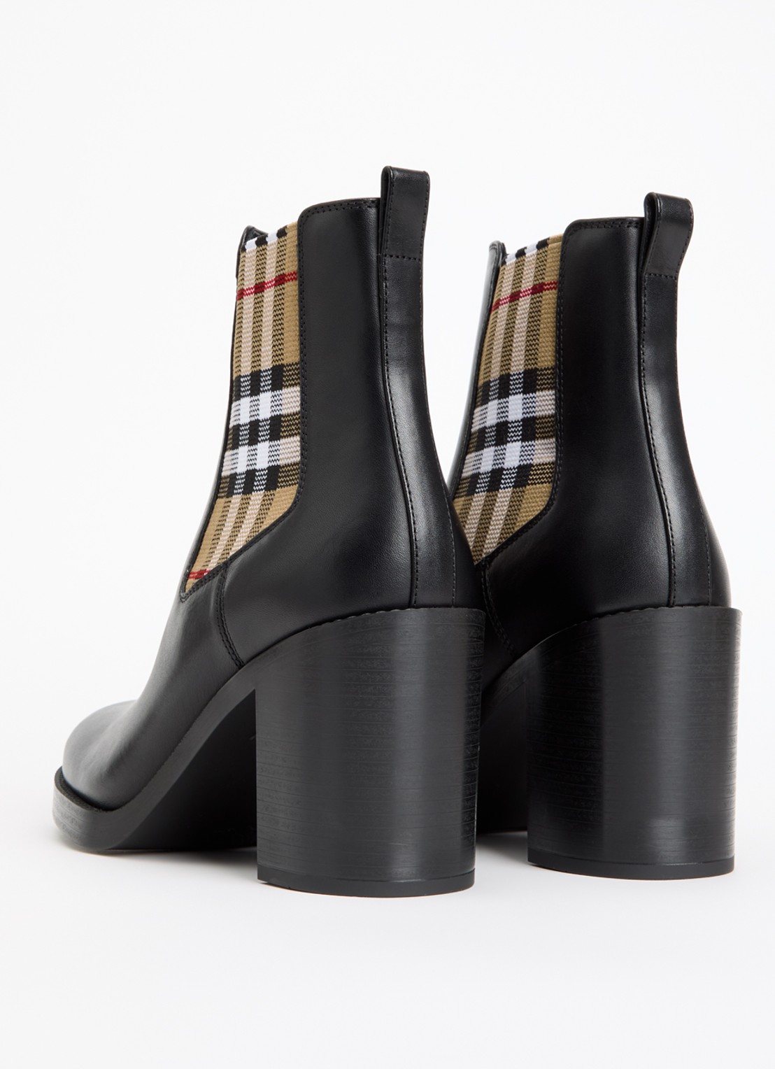 Burberry Hampstead enkellaarsje van kalfsleer - achterkant zwart