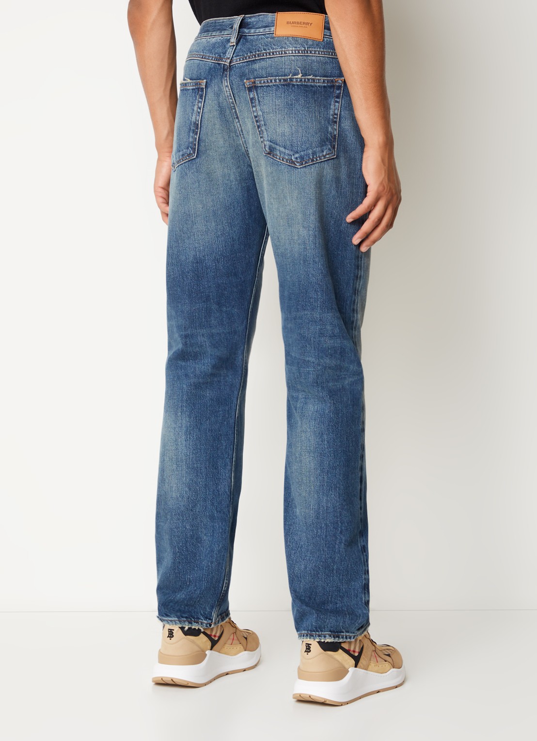 Burberry Harison straight leg jeans met medium wassing - achterkant 4 indigo