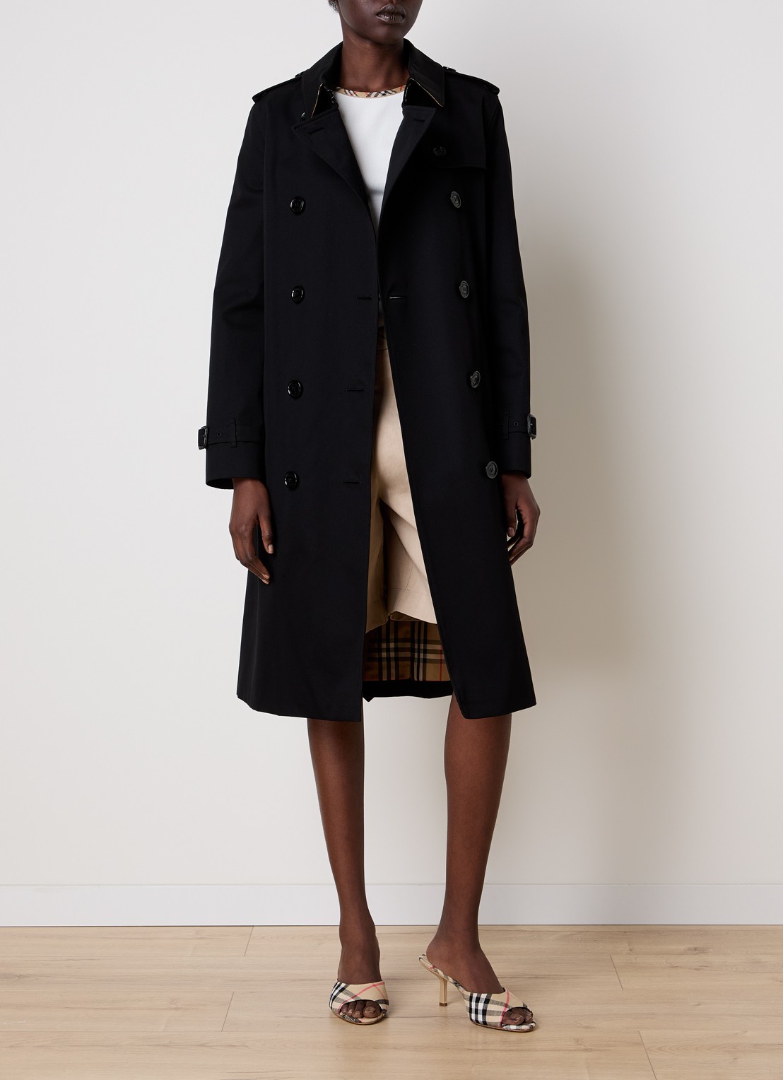Burberry Kensington trenchcoat met ceintuur - voorkant 6 zwart