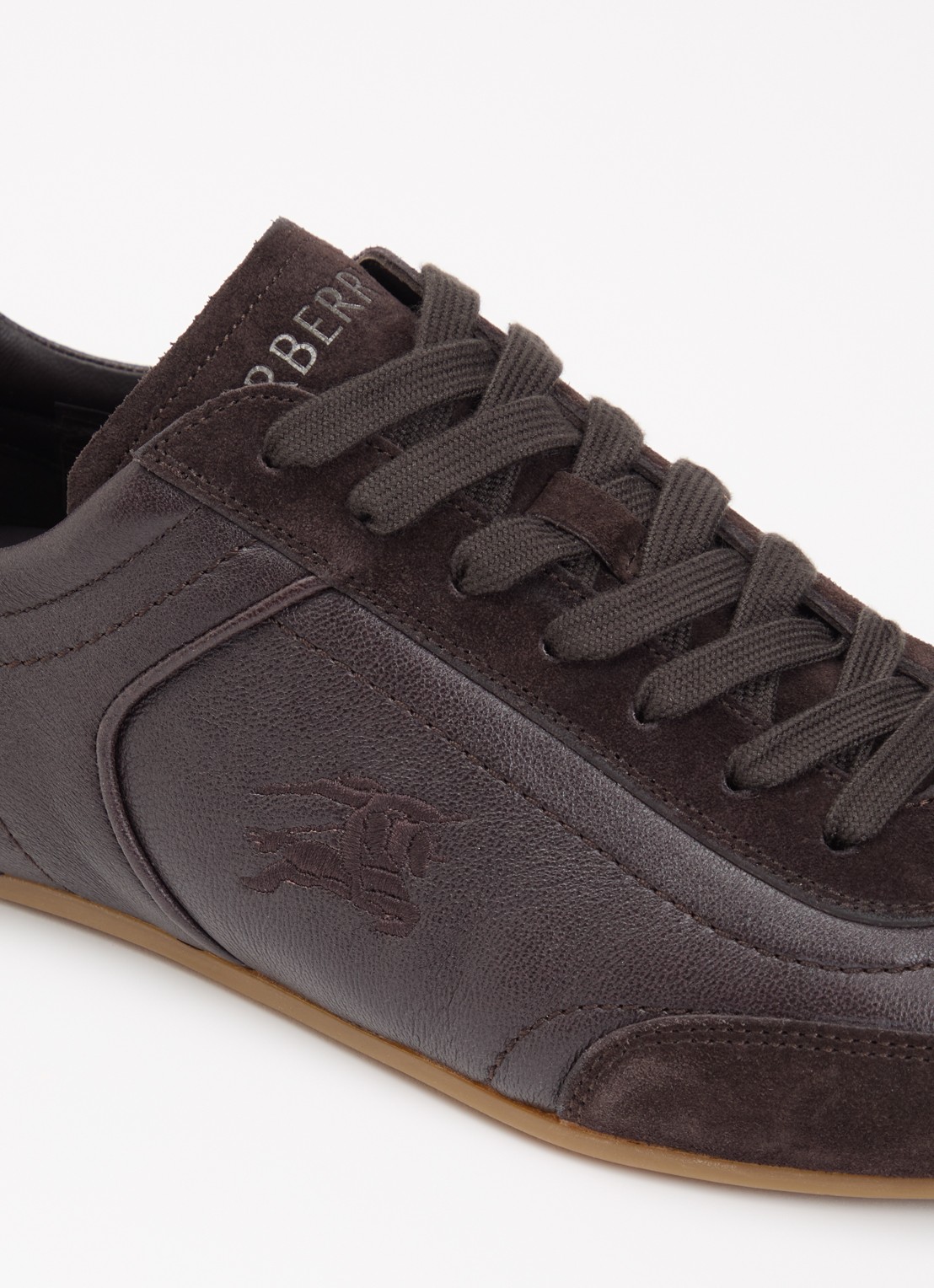 Burberry Knight sneaker van leer met details van suède - detail 7 donkerbruin