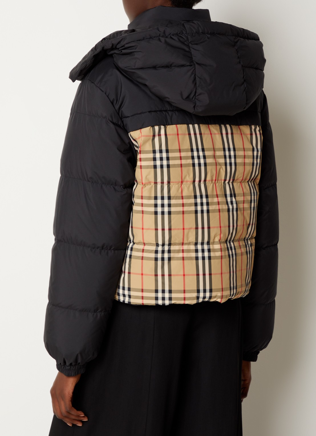 Burberry Lydden reversible puffer jack met donsvulling en capuchon - achterkant 6 zwart