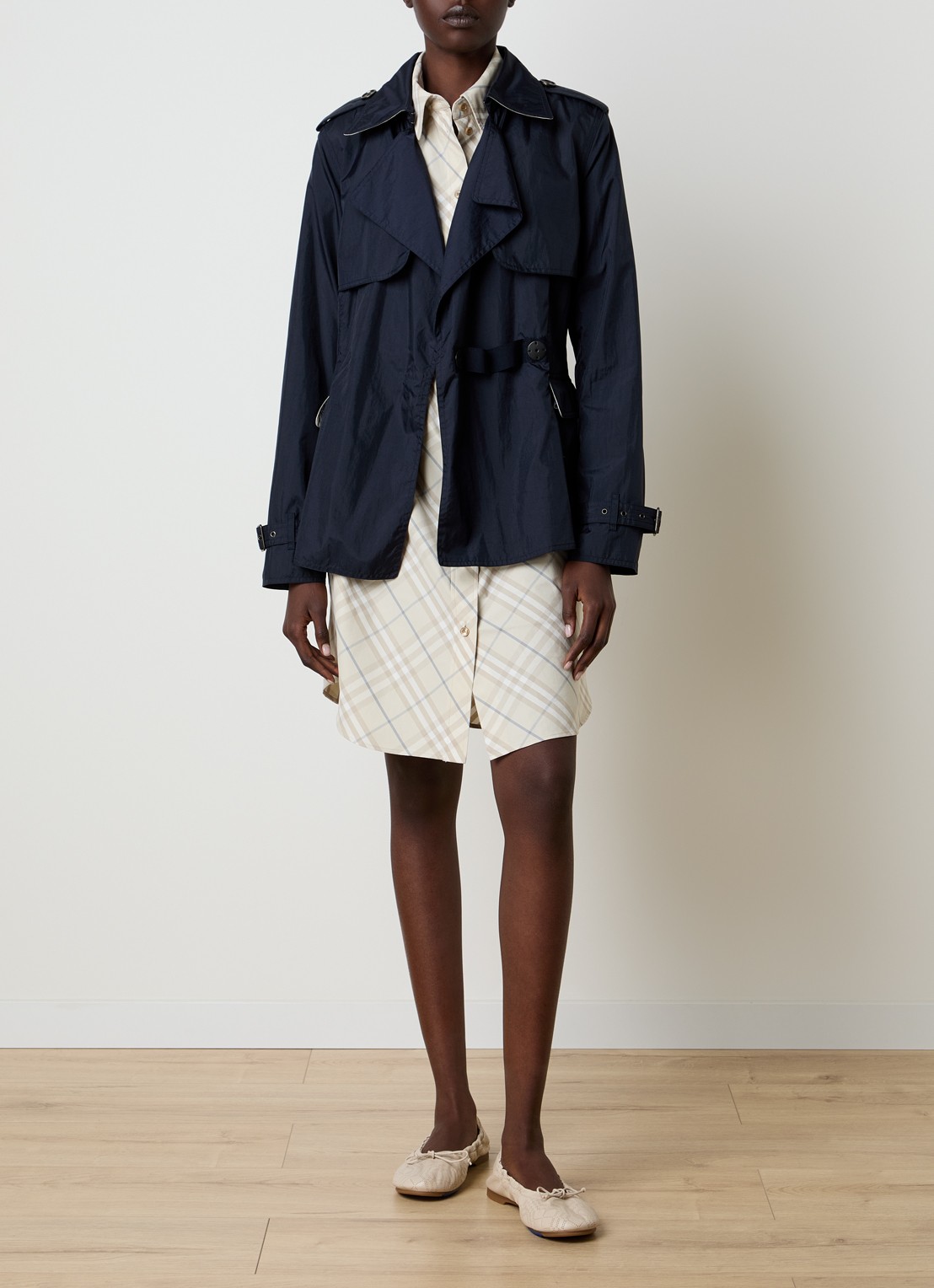 Burberry Pembury trenchcoat met peplum en klepzakken - voorkant 6 donkerblauw