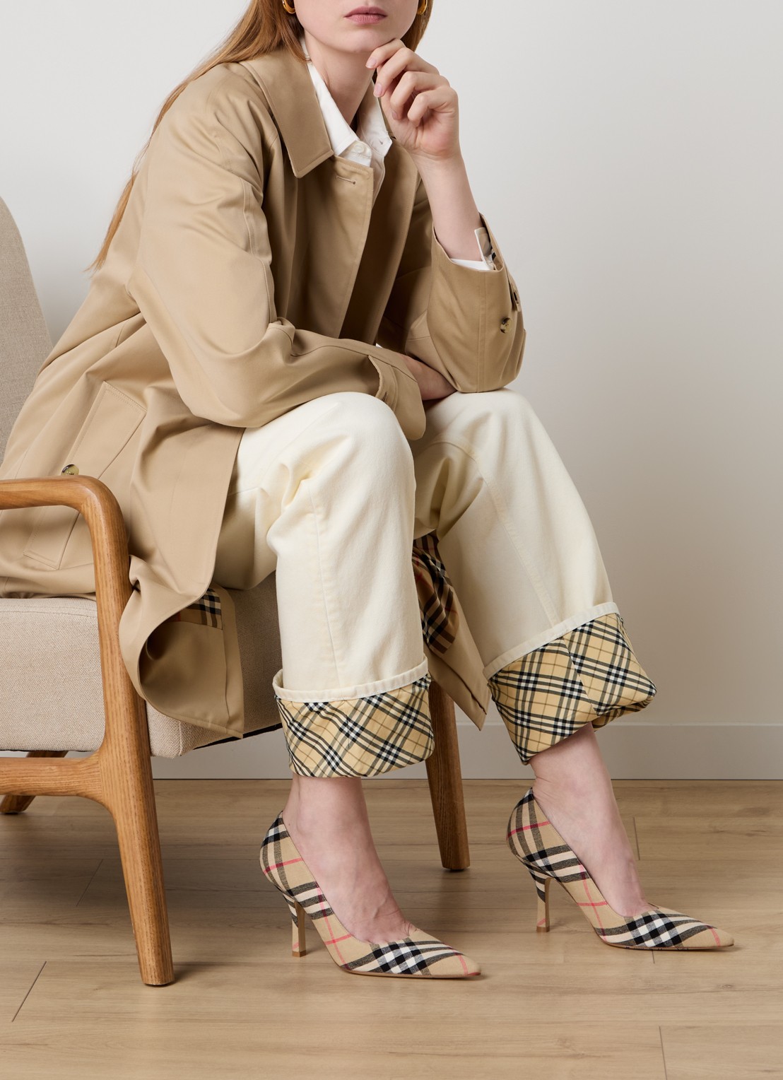 Burberry Pump met ruitdessin - voorkant 2 zand