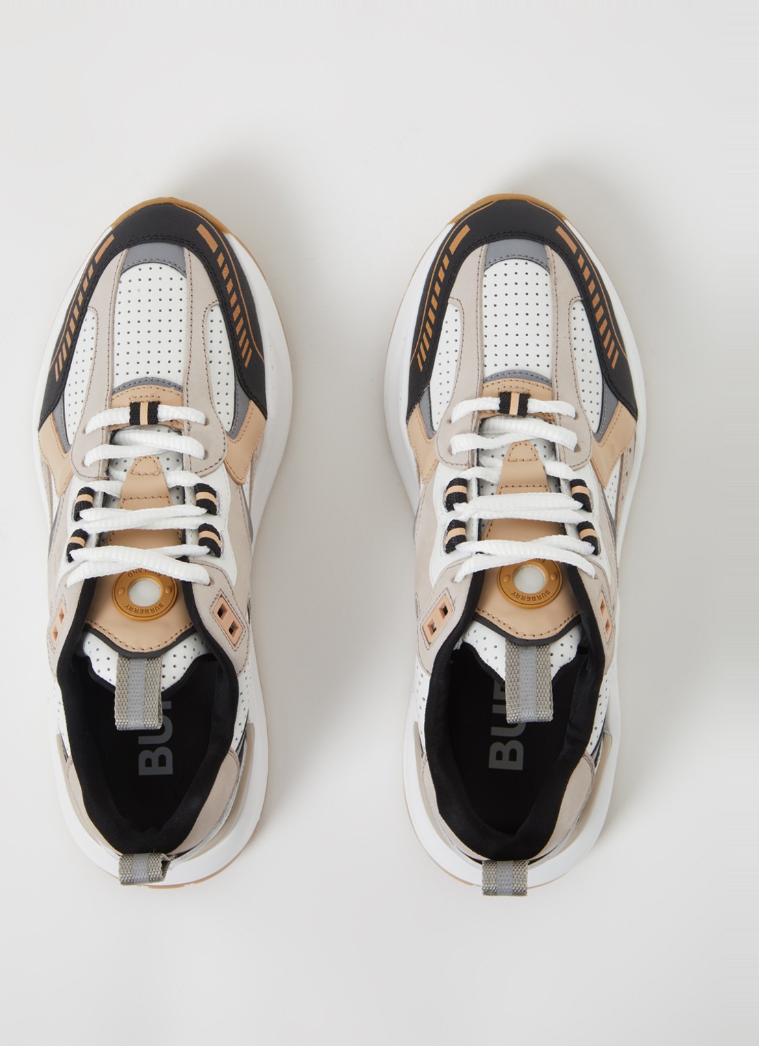 Burberry Ramsey sneaker met kalfsleren details - detail 5 donkerbeige
