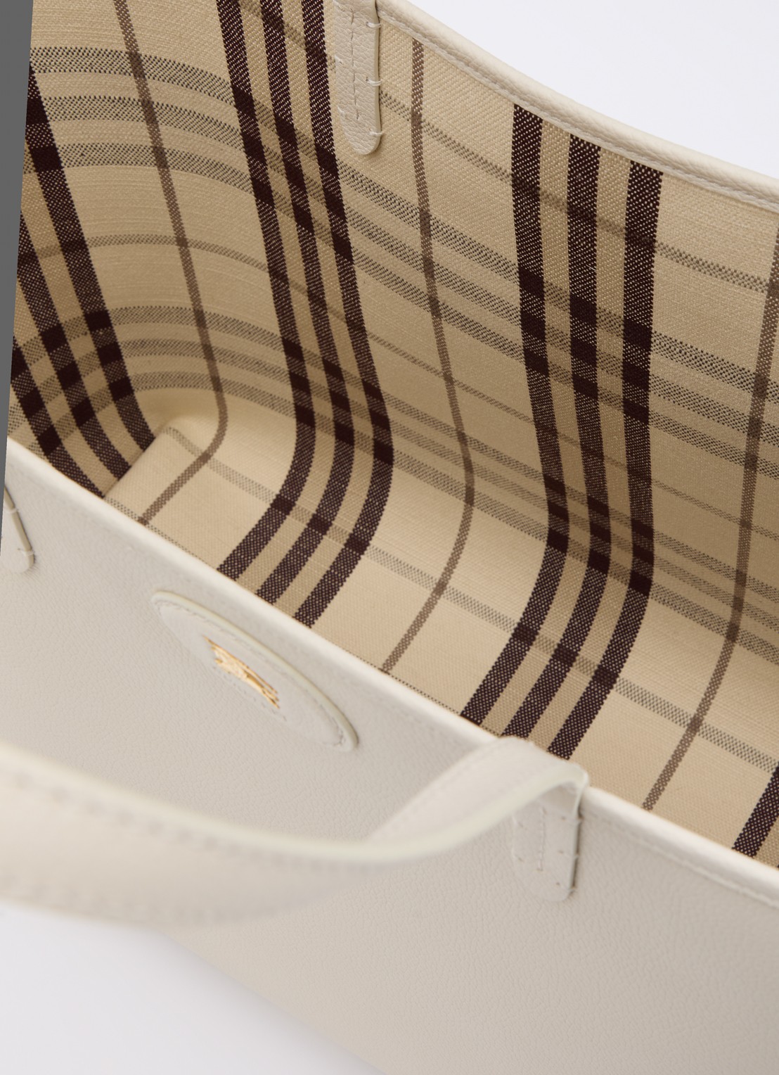 Burberry Reversible Bloomsbury Tote M schoudertas van kalfsleer - detail 2 beige