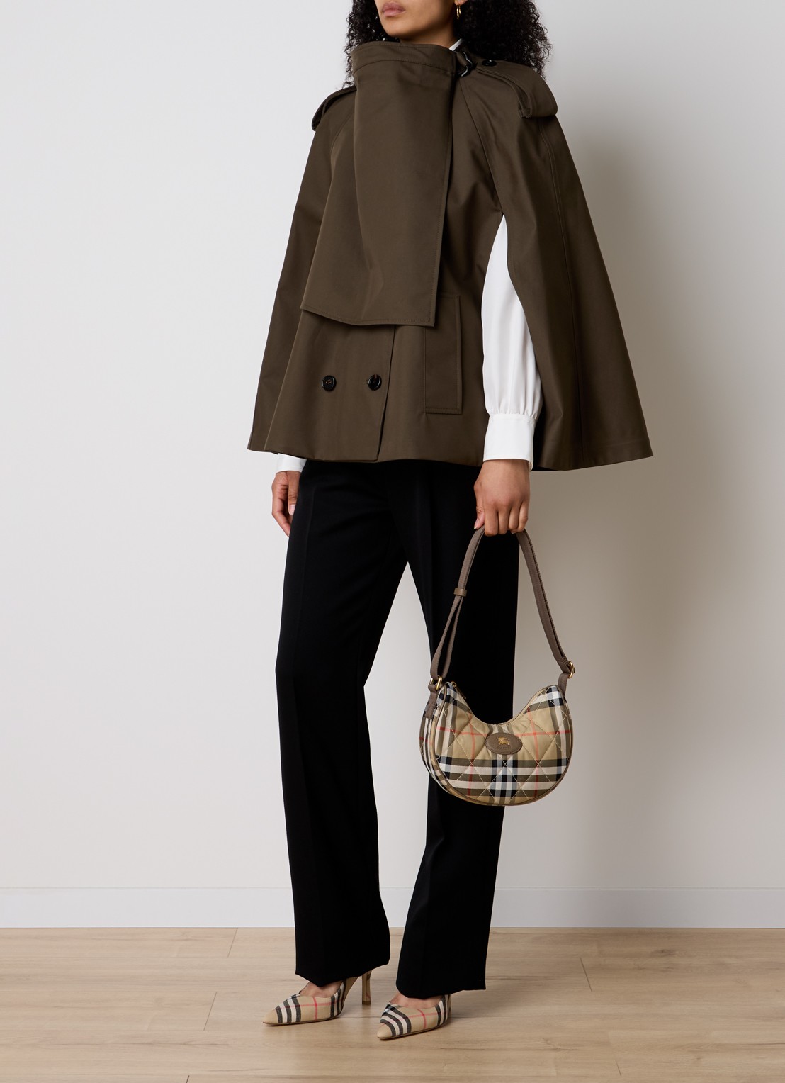 Burberry Schoudertas met logo en quilt patroon  - voorkant 2 zand