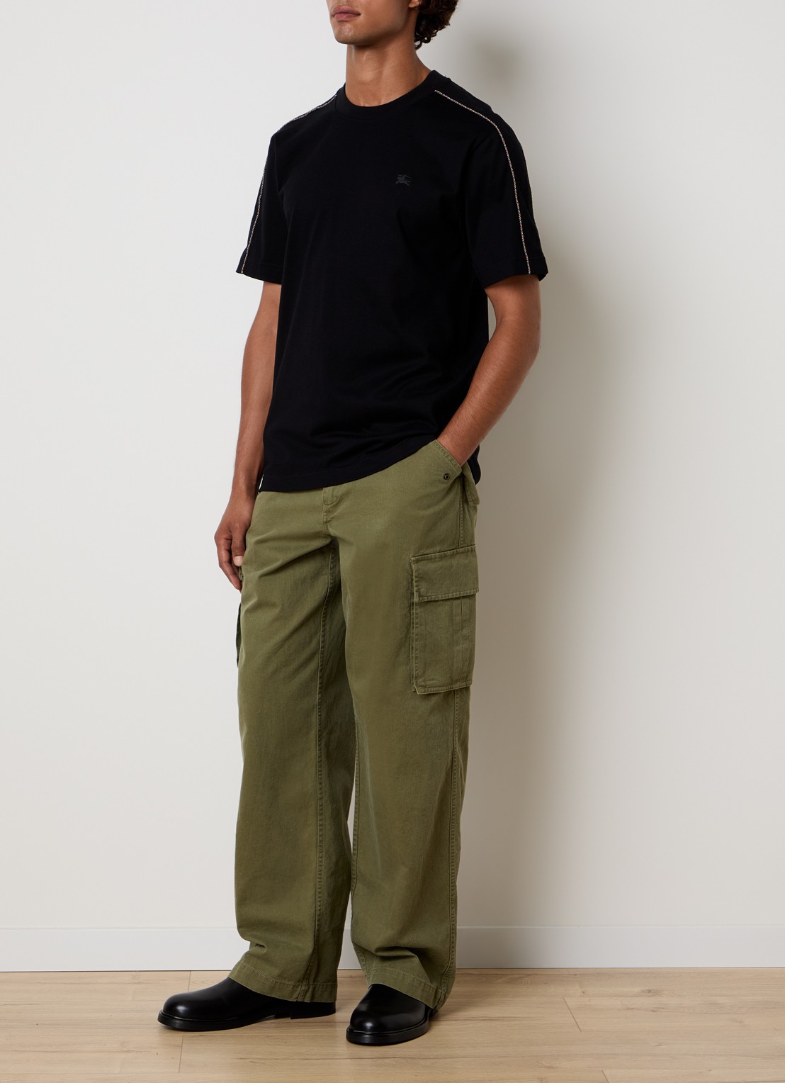 Burberry Seth T-shirt met logo - voorkant 5 zwart