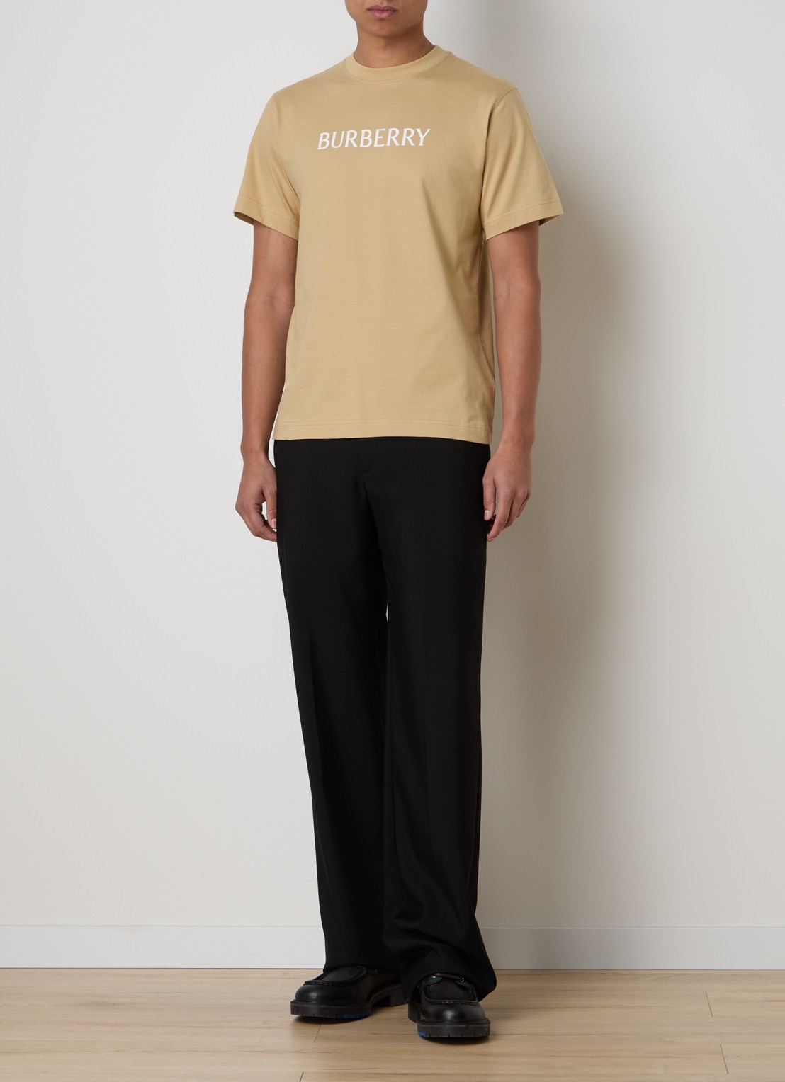 Burberry Seth T-shirt met logoprint - voorkant 2 camel