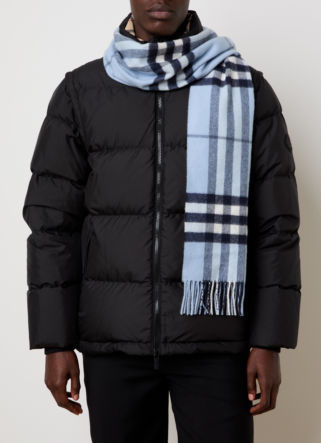 Burberry Sjaal van kasjmier met ruitdessin 170 x 30 cm  - voorkant 2 staalblauw