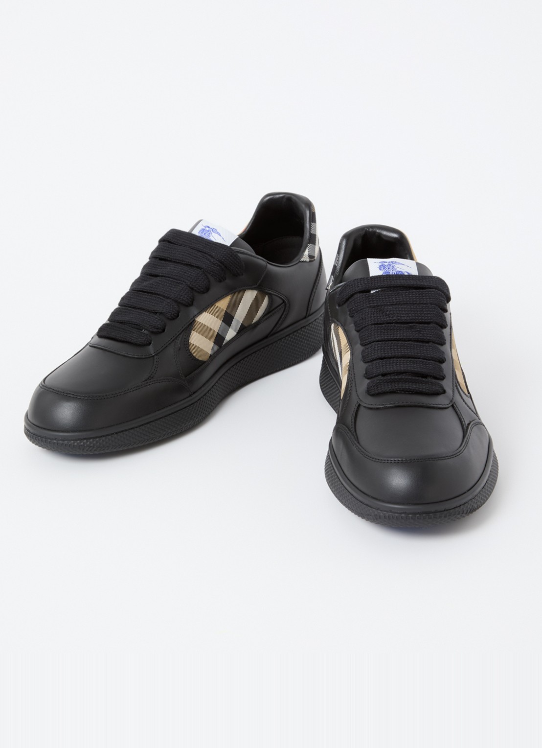 Burberry Terrace sneaker van kalfsleer met ruitdessin - detail zwart