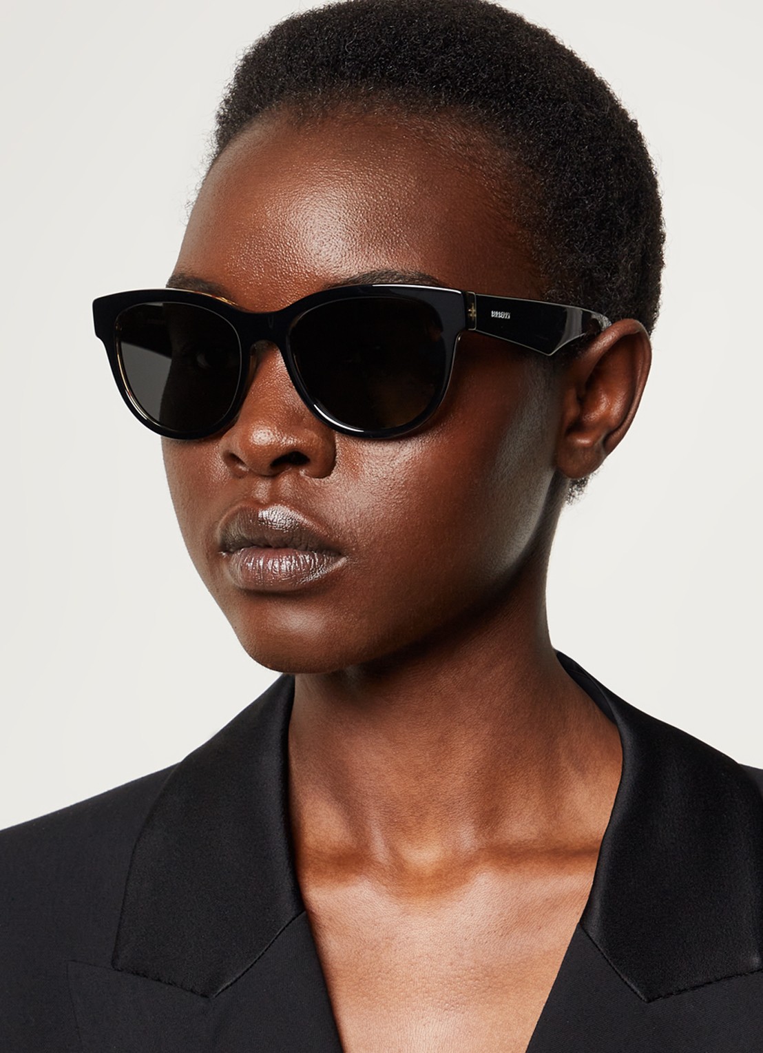 Burberry Wayfarer zonnebril BE4432U - voorkant 5 zwart
