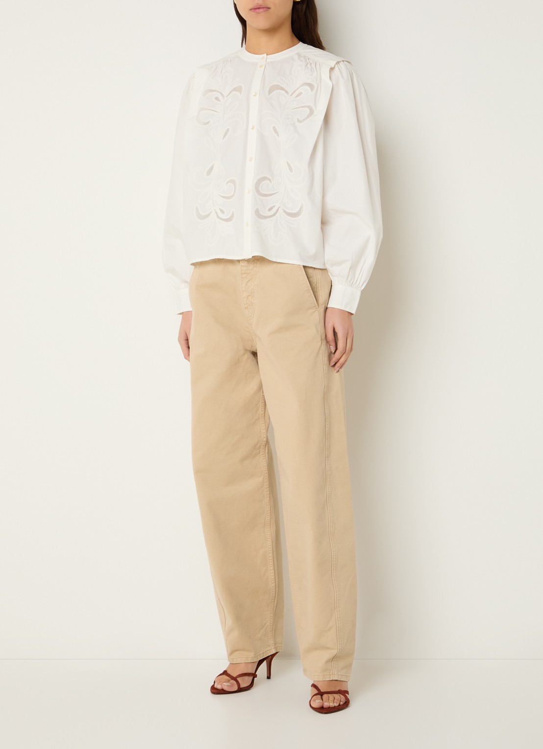 by-bar Barth high waist straight fit broek met steekzakken - voorkant 2 beige