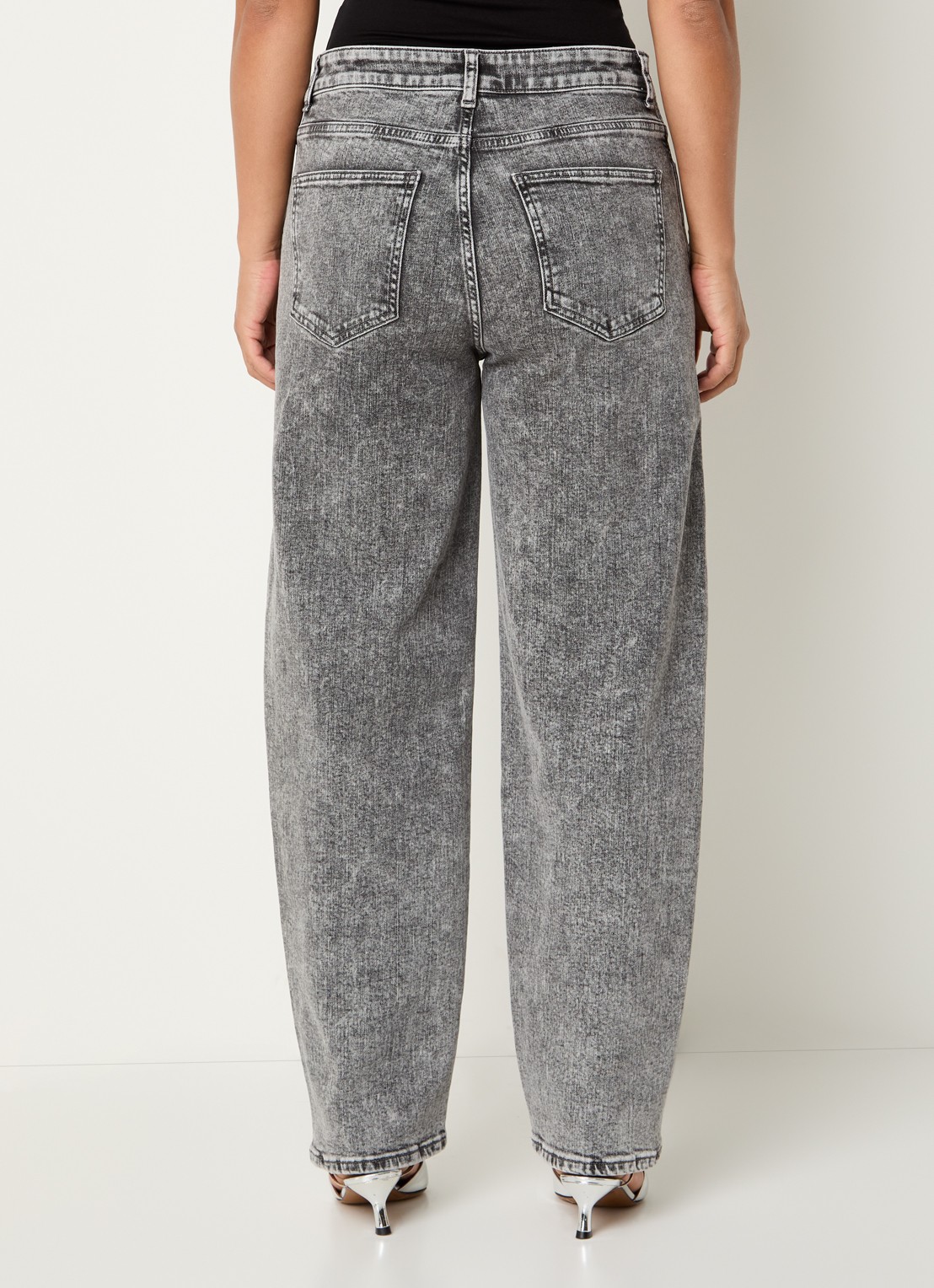 by-bar Begum high waist balloon fit jeans met gekleurde wassing - achterkant 5 grijs