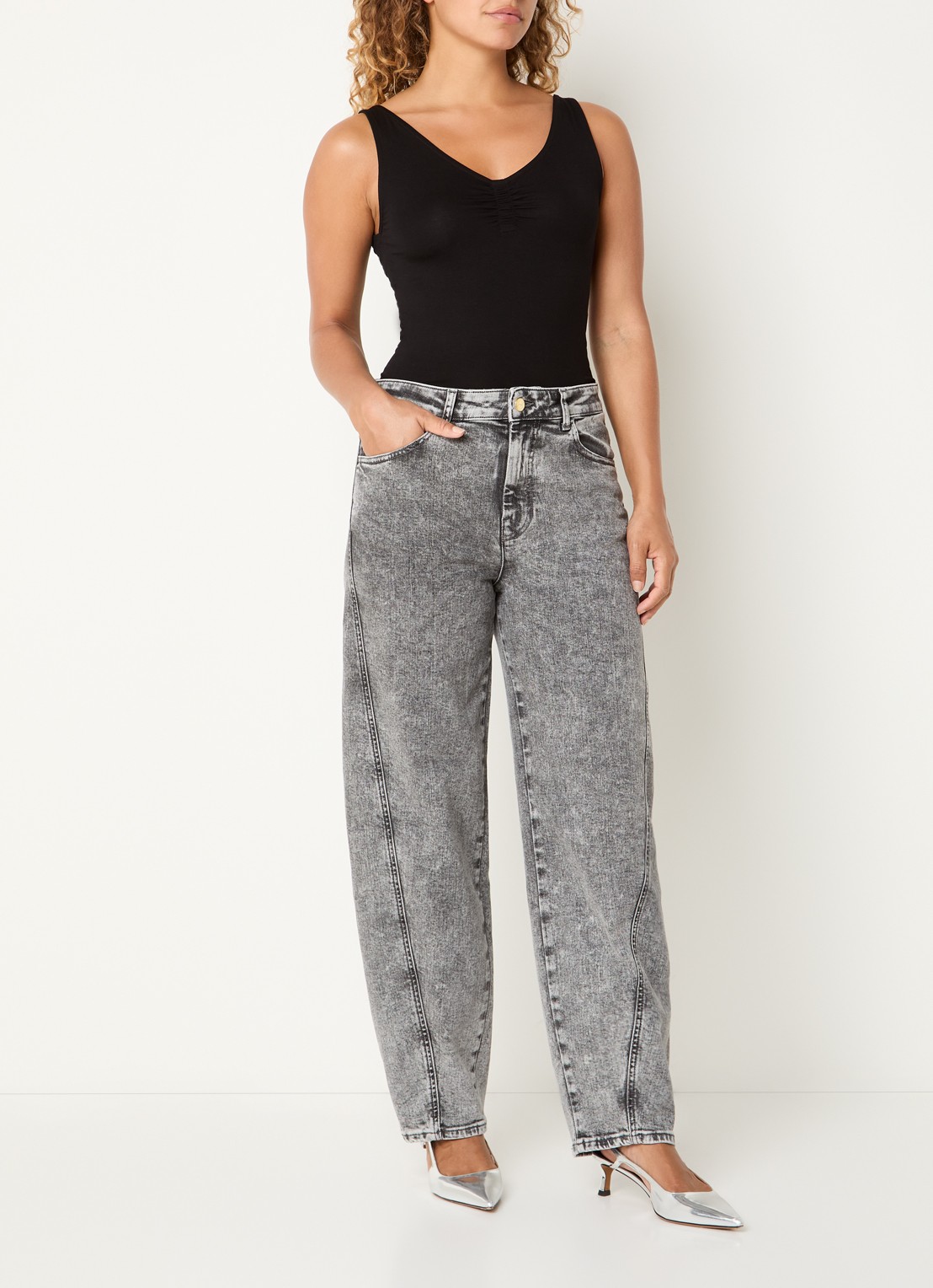 by-bar Begum high waist balloon fit jeans met gekleurde wassing - voorkant 4 grijs