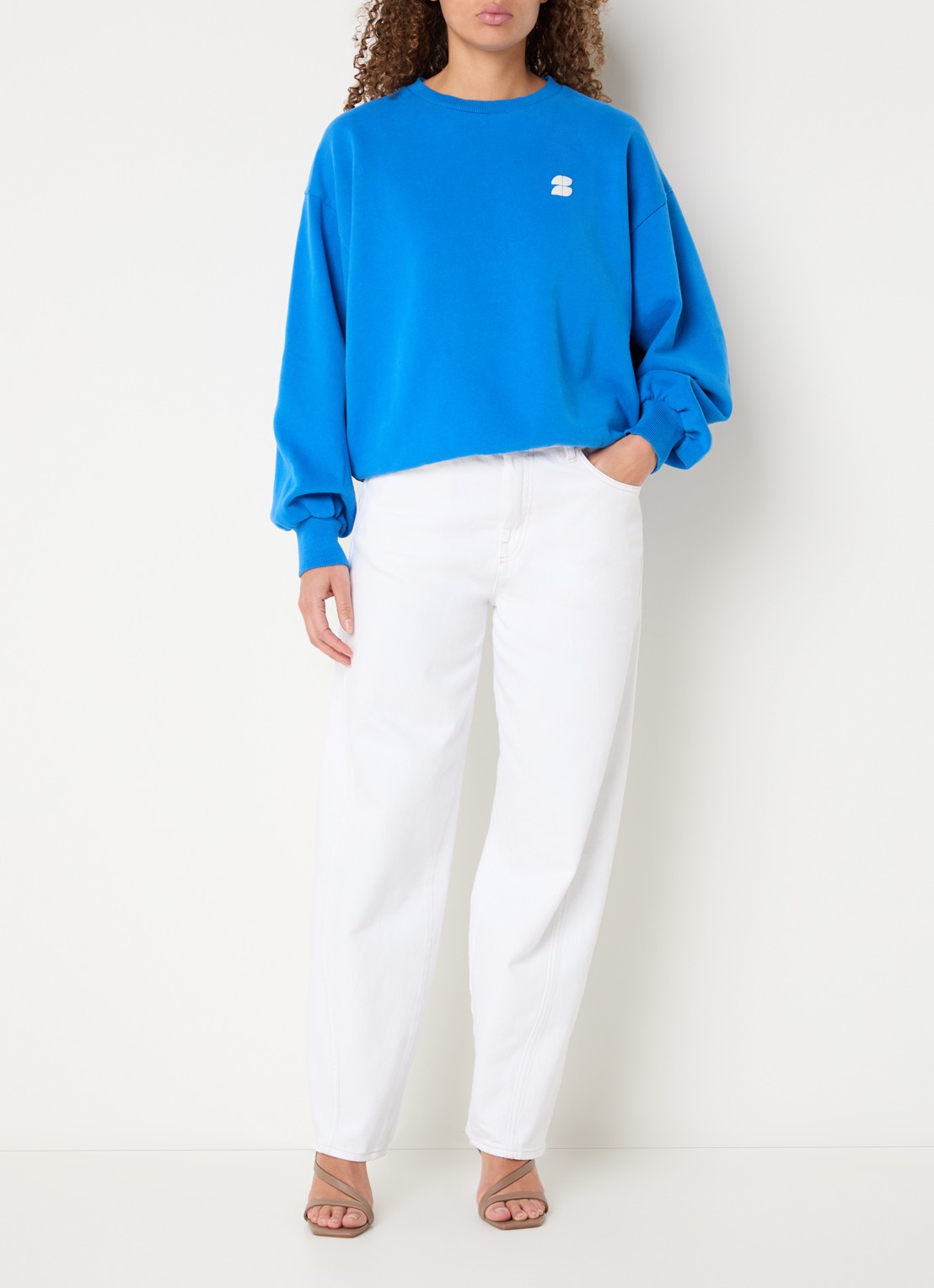 by-bar Begum high waist tapered jeans met gekleurde wassing - voorkant 3 wit
