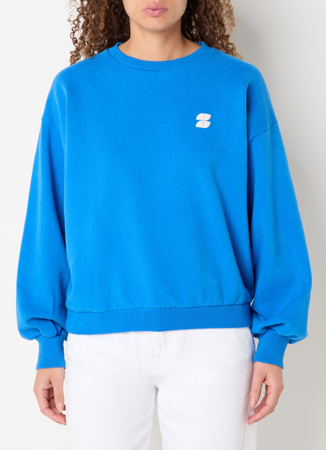 by-bar Bibi sweater met front- en backprint - achterkant blauw