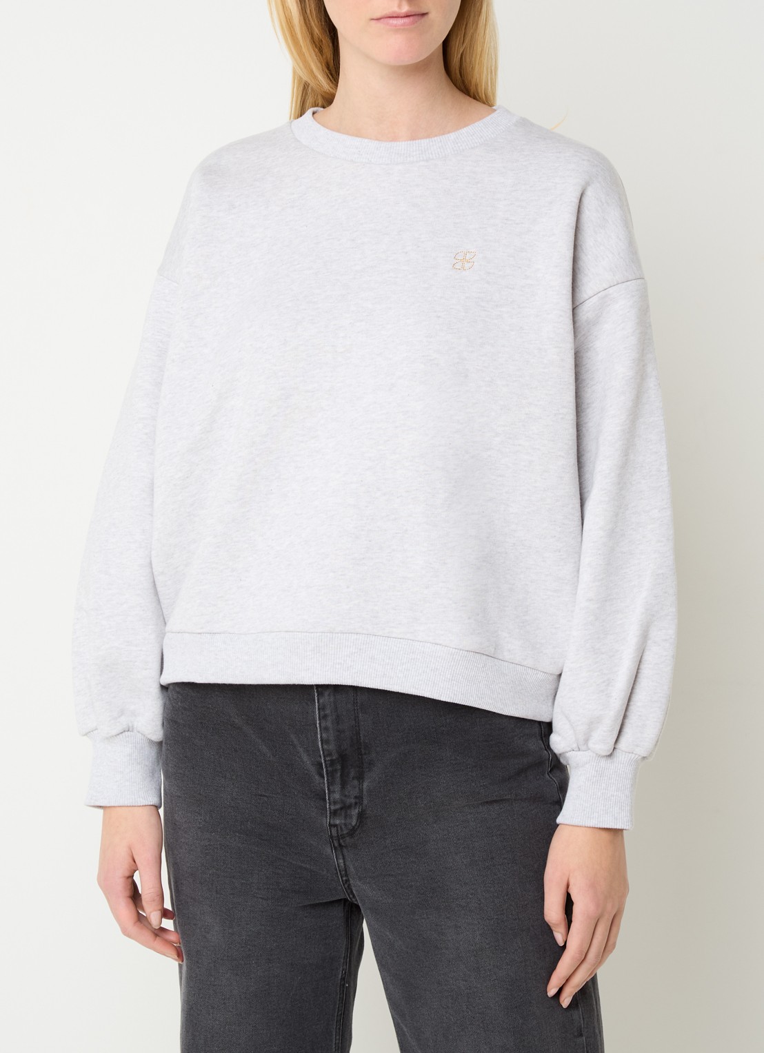 by-bar Bibi sweater met logo - detail 3 lichtgrijs