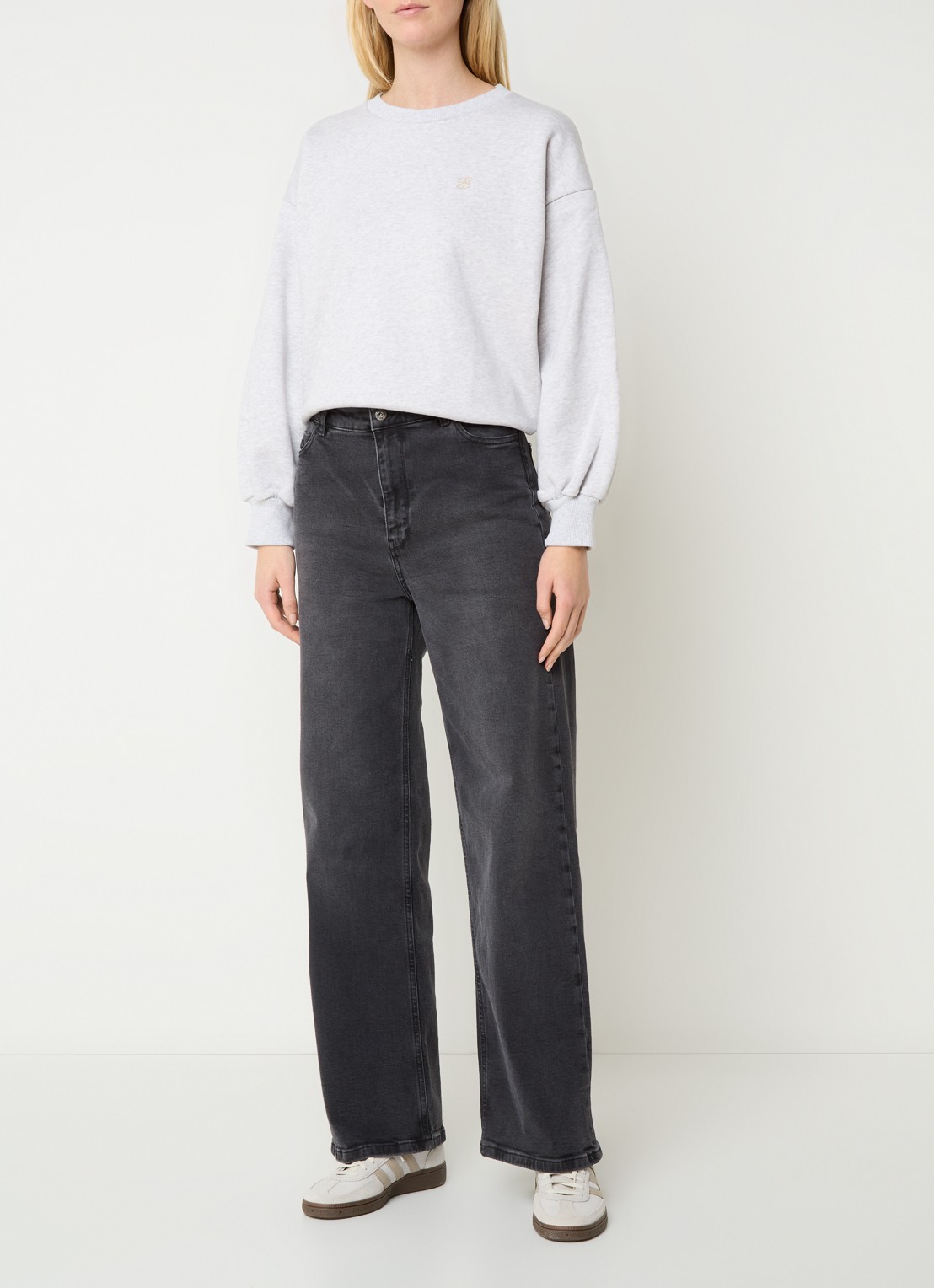 by-bar Bibi sweater met logo - voorkant 2 lichtgrijs
