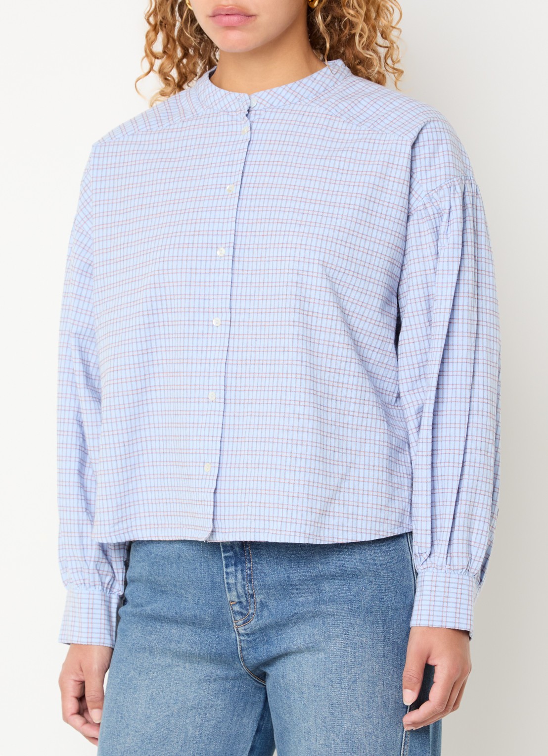 by-bar Ella blouse met ruitdessin - detail 4 lichtblauw