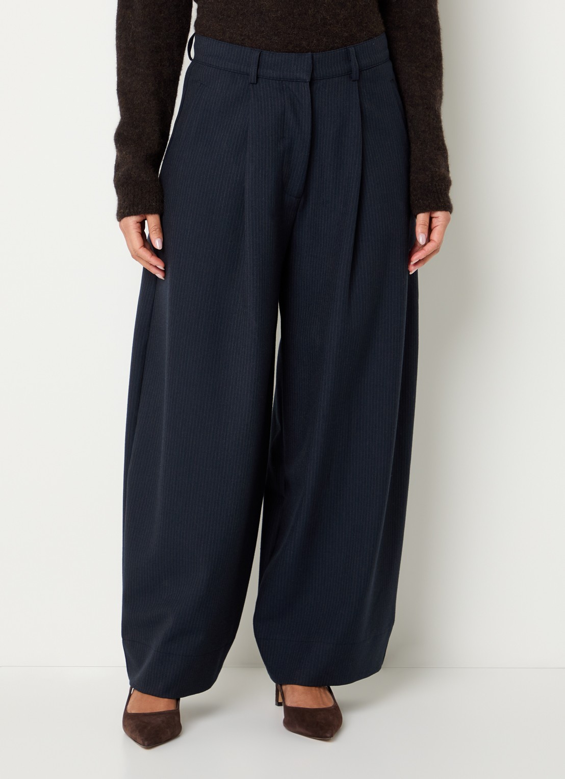 by-bar Frida high waist wide fit pantalon met steekzakken - detail 2 donkerblauw