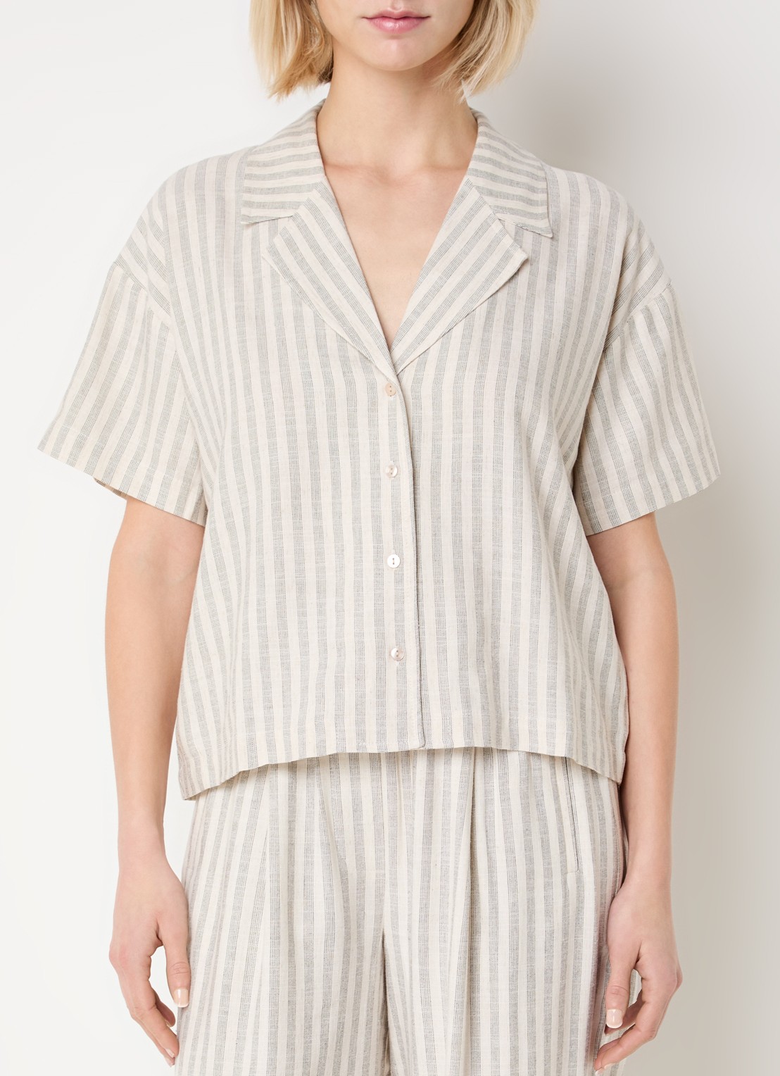 by-bar Jake Marine blouse in linnenblend  - detail 4 creme