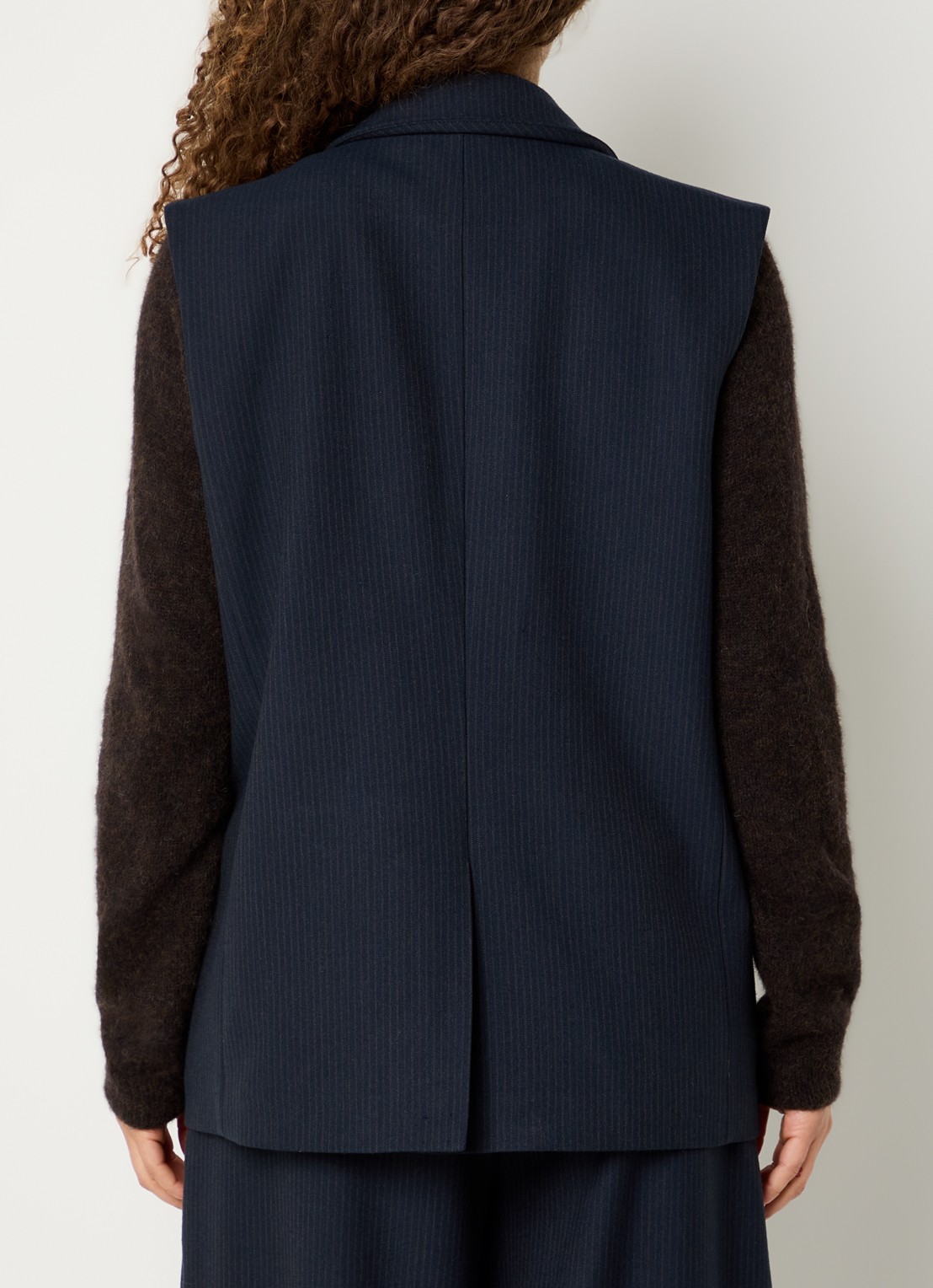 by-bar Nes gilet met klepzakken - achterkant donkerblauw