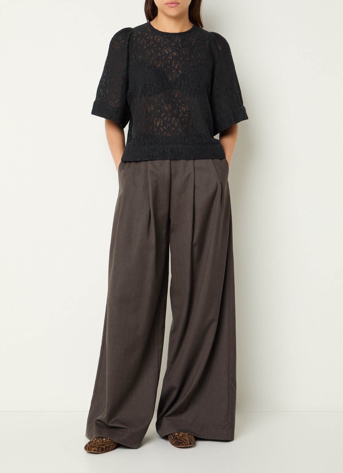 by-bar Olivia tuniek met broderie - voorkant 4 zwart
