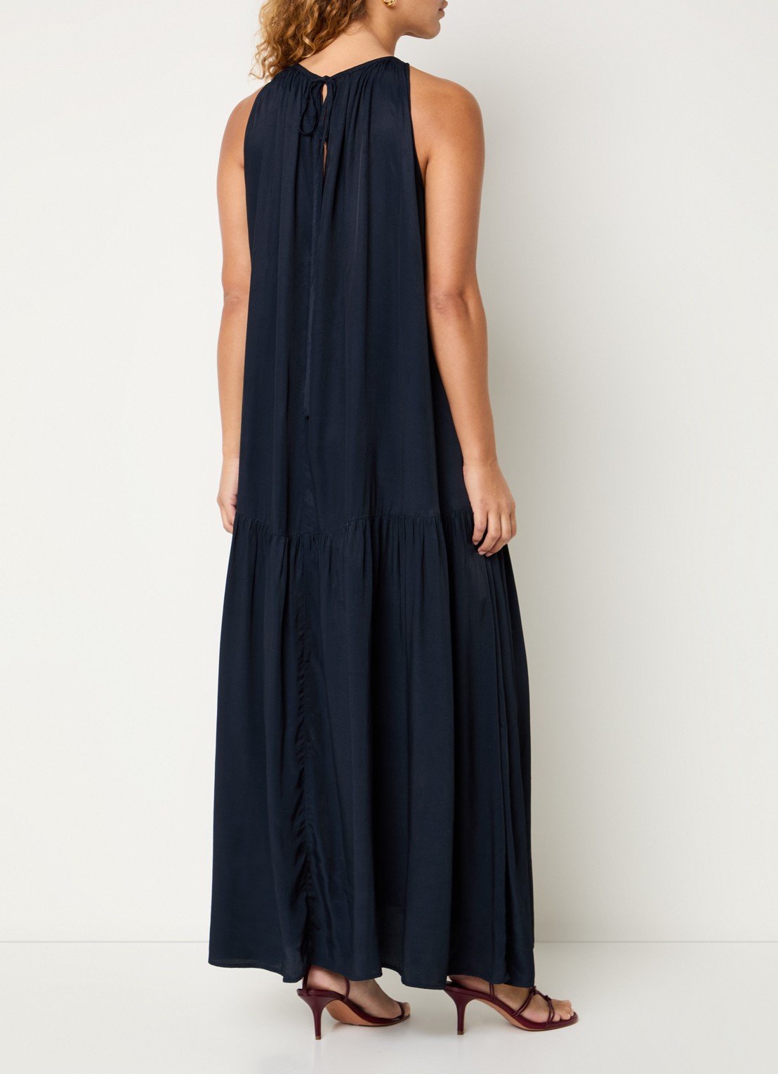 by-bar Peggy maxi jurk met steekzakken - achterkant donkerblauw
