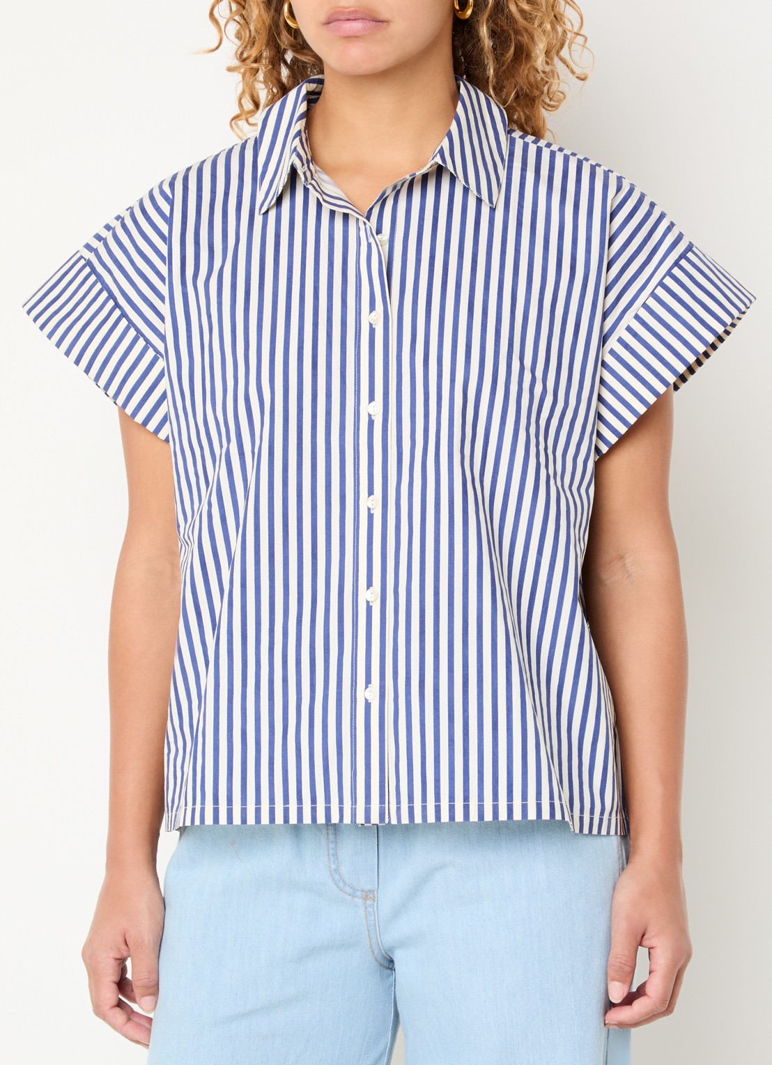 by-bar Pixie blouse met streepprint en vlindermouw - detail donkerblauw