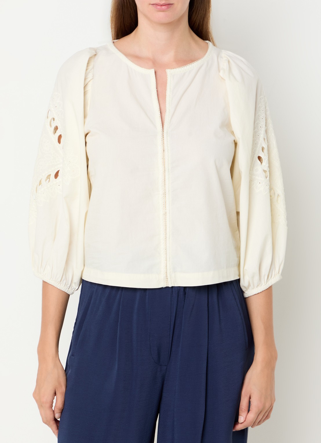 by-bar Rae blouse met broderie - detail 4 ivoor