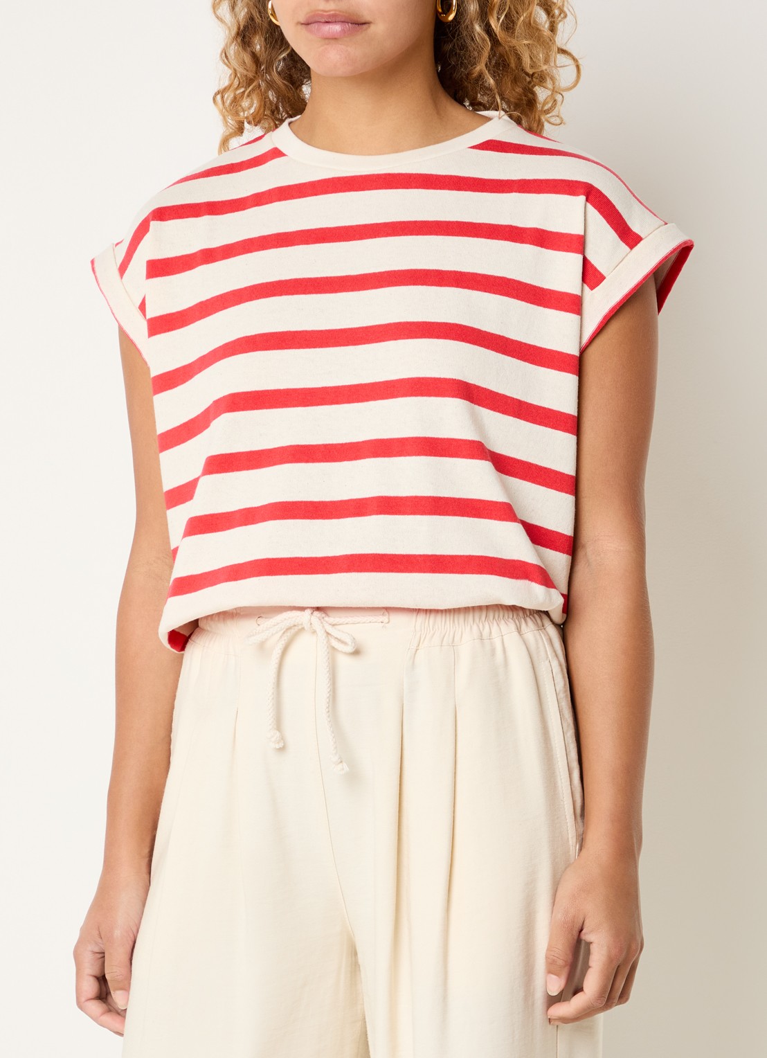 by-bar Tobi top met streepprint - detail rood
