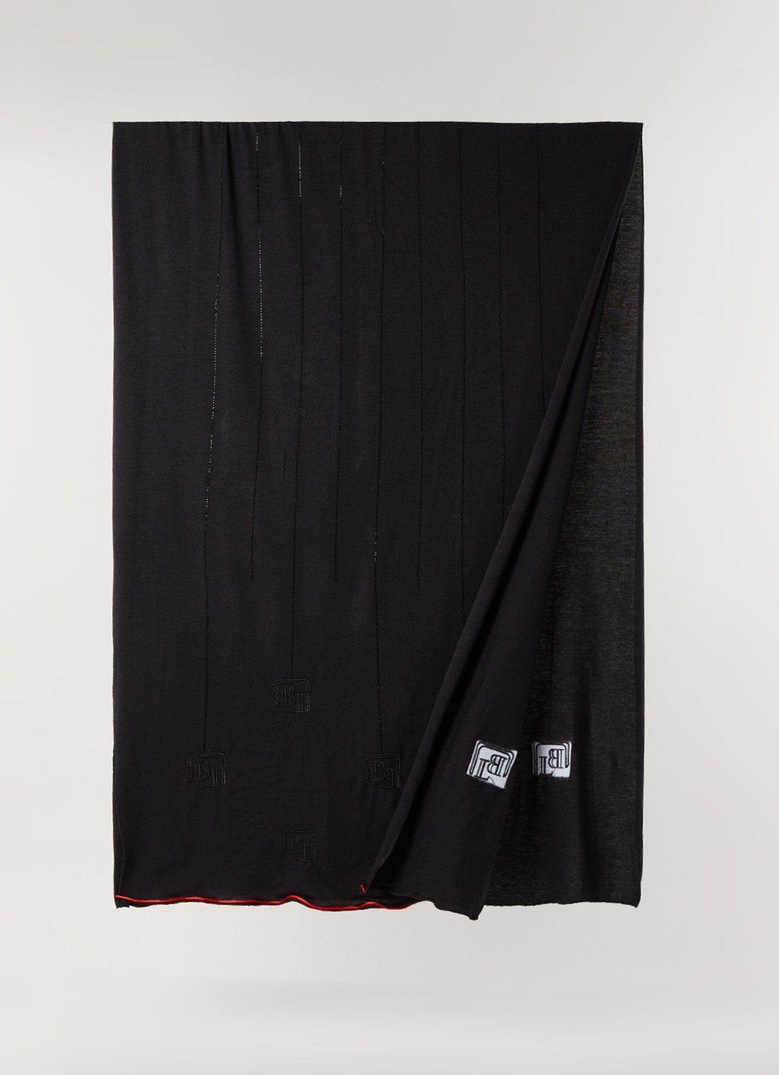 BYLIMA Ricamo Logo sjaal met strass 200 x 75 cm - voorkant 2 black black / zwart