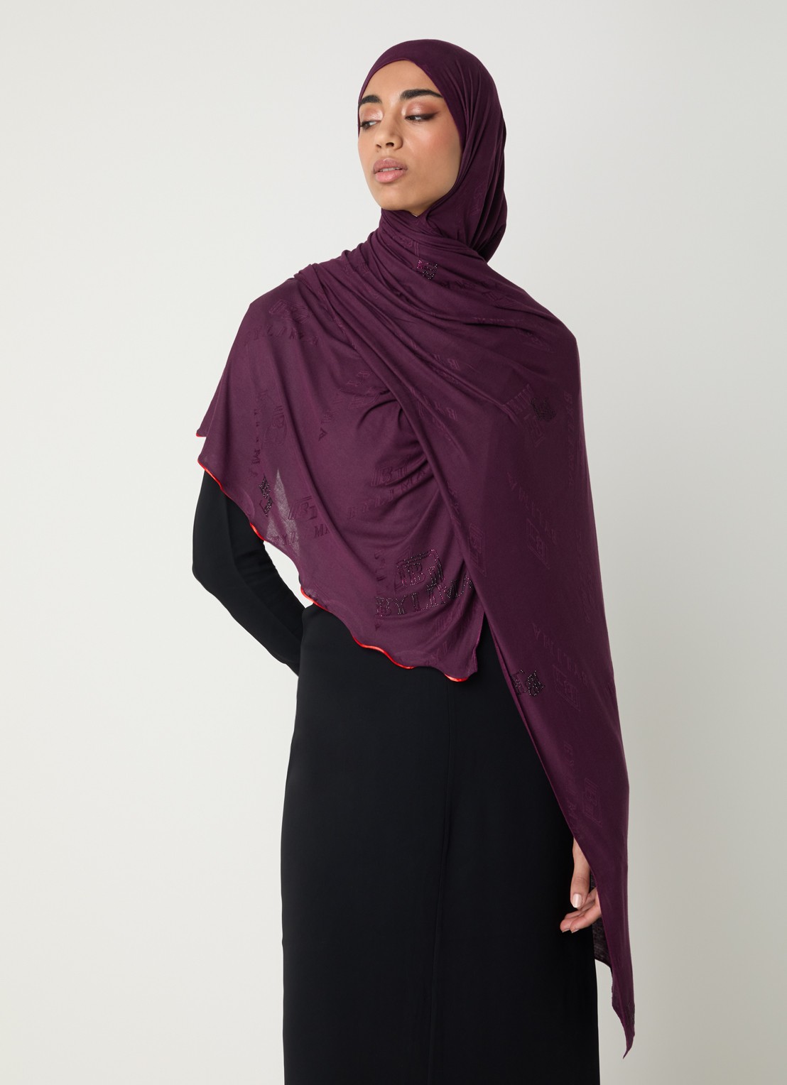 BYLIMA Stamp sjaal met strass 190 x 70 cm - voorkant 2 aubergine
