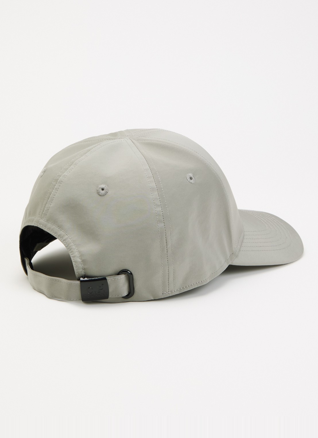 C.P. Company Chrome pet met logoborduring  - detail 2 beige