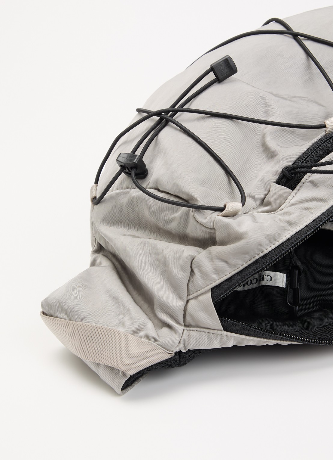 C.P. Company Crossbodytas met logo en verstelbare schouderriem - detail 3 grijs