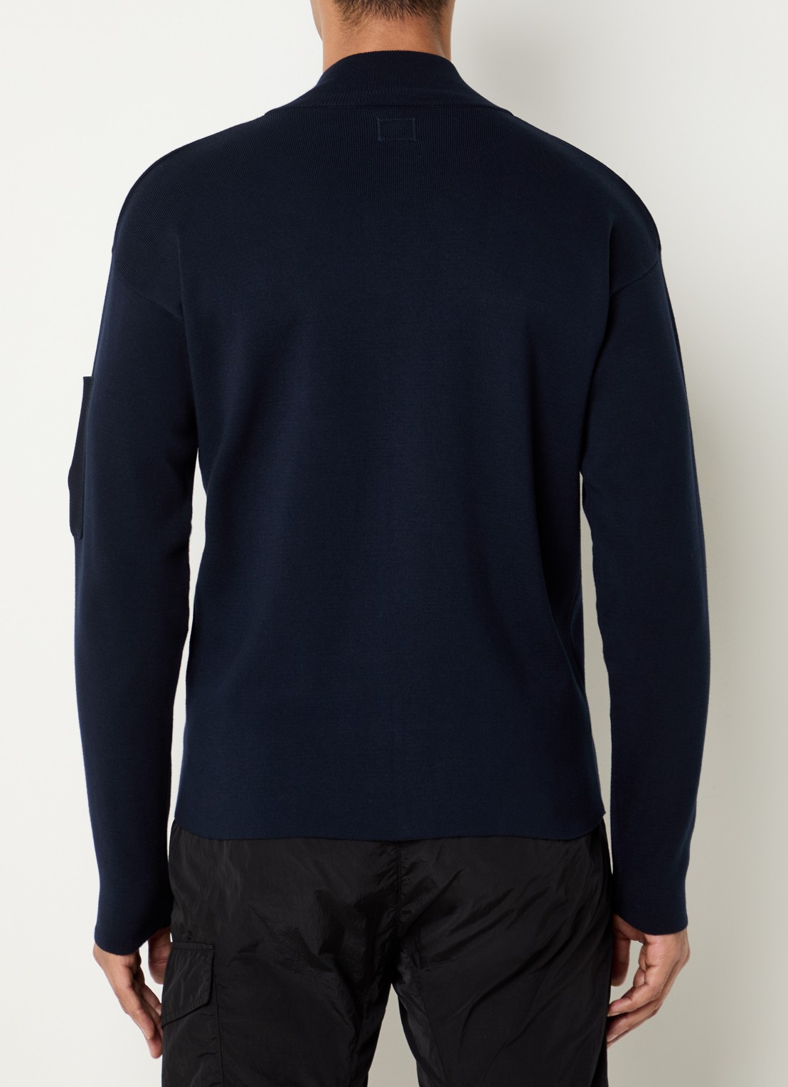 C.P. Company Fijngebreid vest met opstaande kraag - achterkant 2 donkerblauw