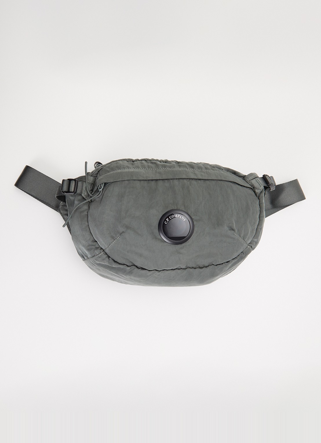 C.P. Company Nylon B Lens heuptas met logo - voorkant olijfgroen