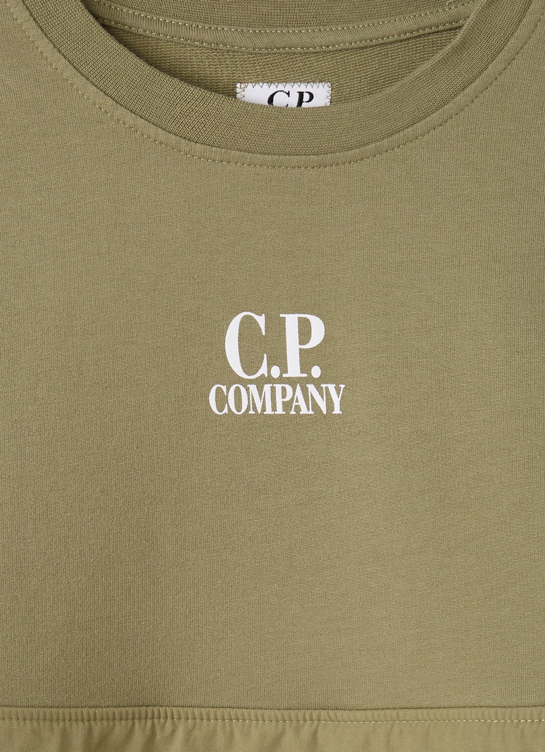 C.P. Company Sweater met logo en klepzak - detail 3 mosgroen
